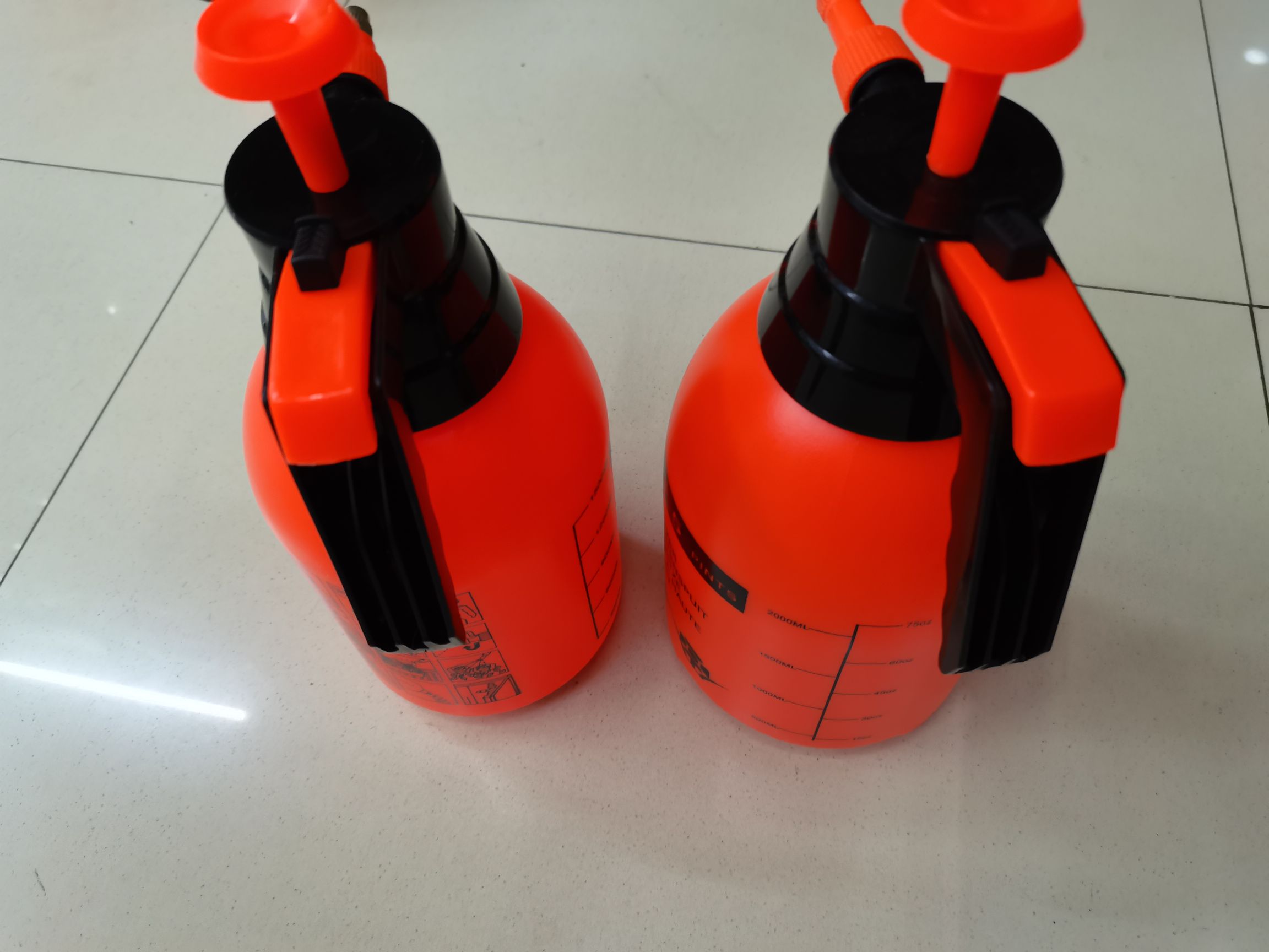 Scissors, scissors, spray bottle, disinfection spray water bottle, home disinfection spray bottle, disinfection protective spray bottle Specification drawing