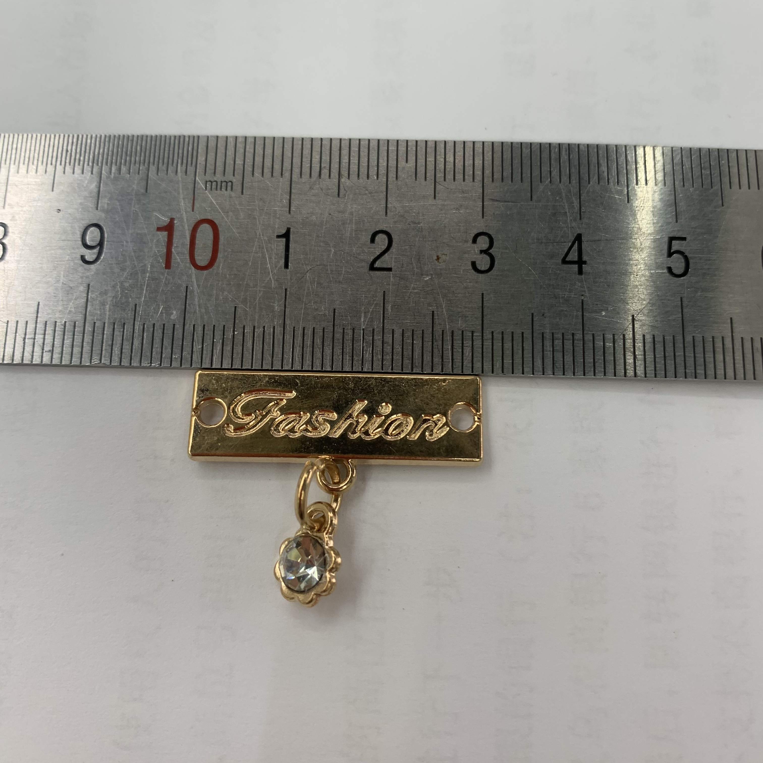 Fashion English Small Label Hand Sewing Style, Hanging Round Dot Drill Small Pendant. New Launch