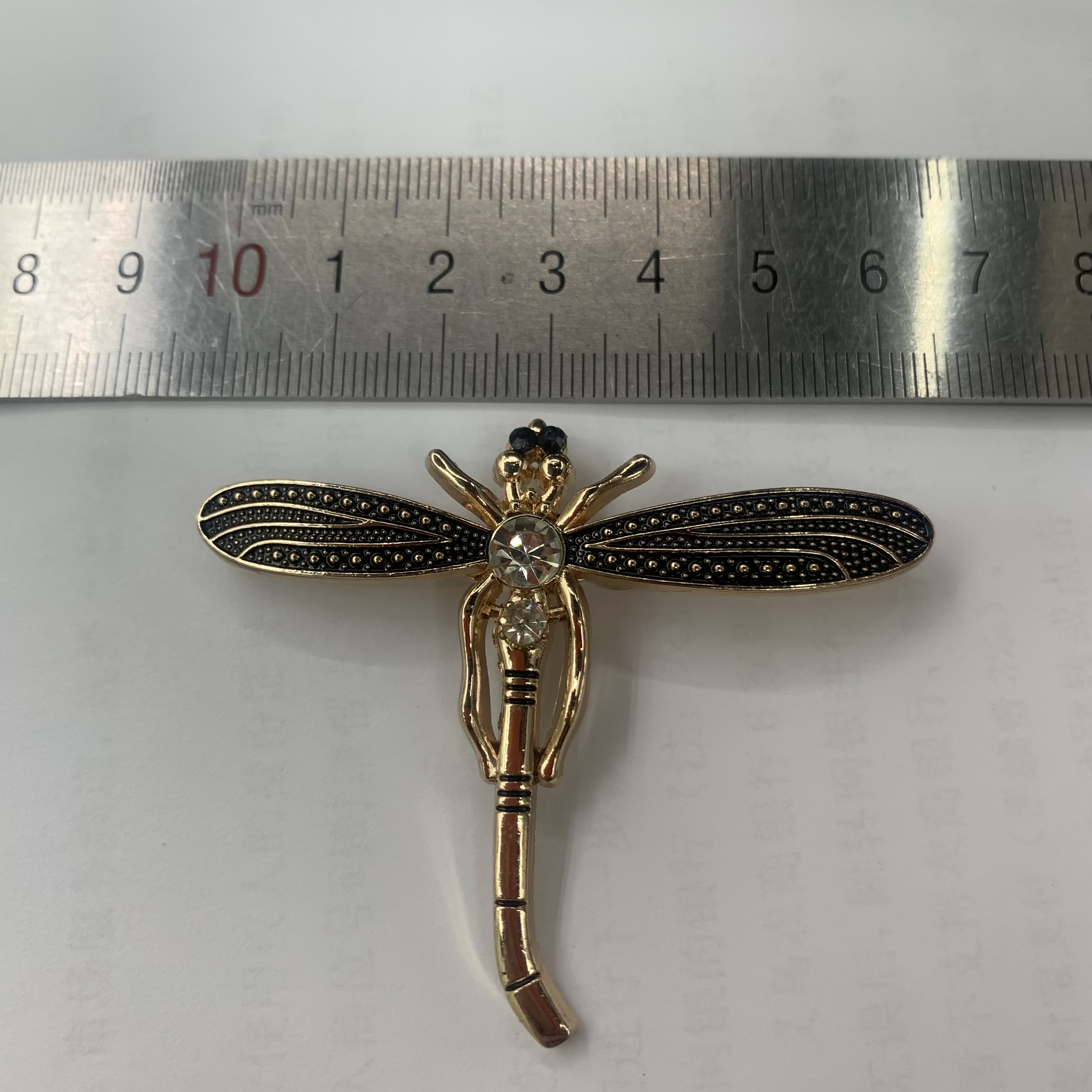 Fashion Classic Point Black Paint Brooch, Dragonfly Shape, New Hot Market! full figure