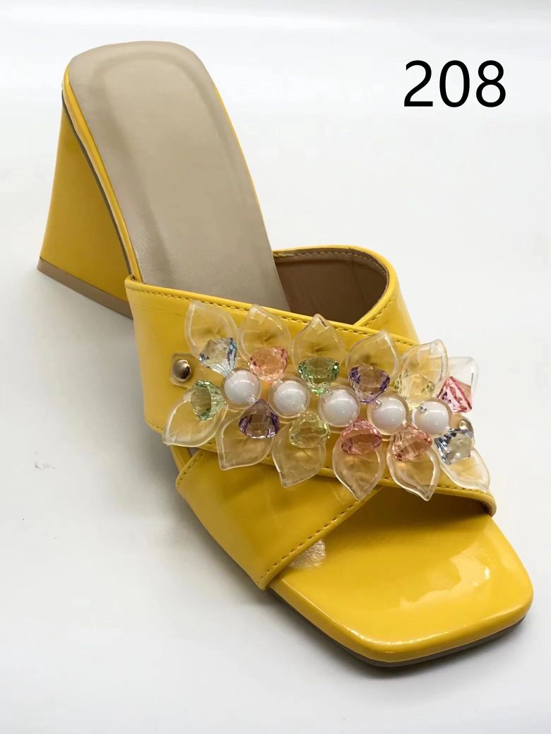 Korean version all match chunky sandals female summer 2022 new sexy crystal high heels pearl lace slippers