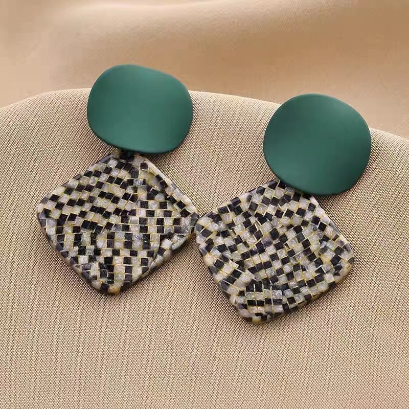 Green Pop earrings Silver needle allergy-proof tinny jewelry Model 168