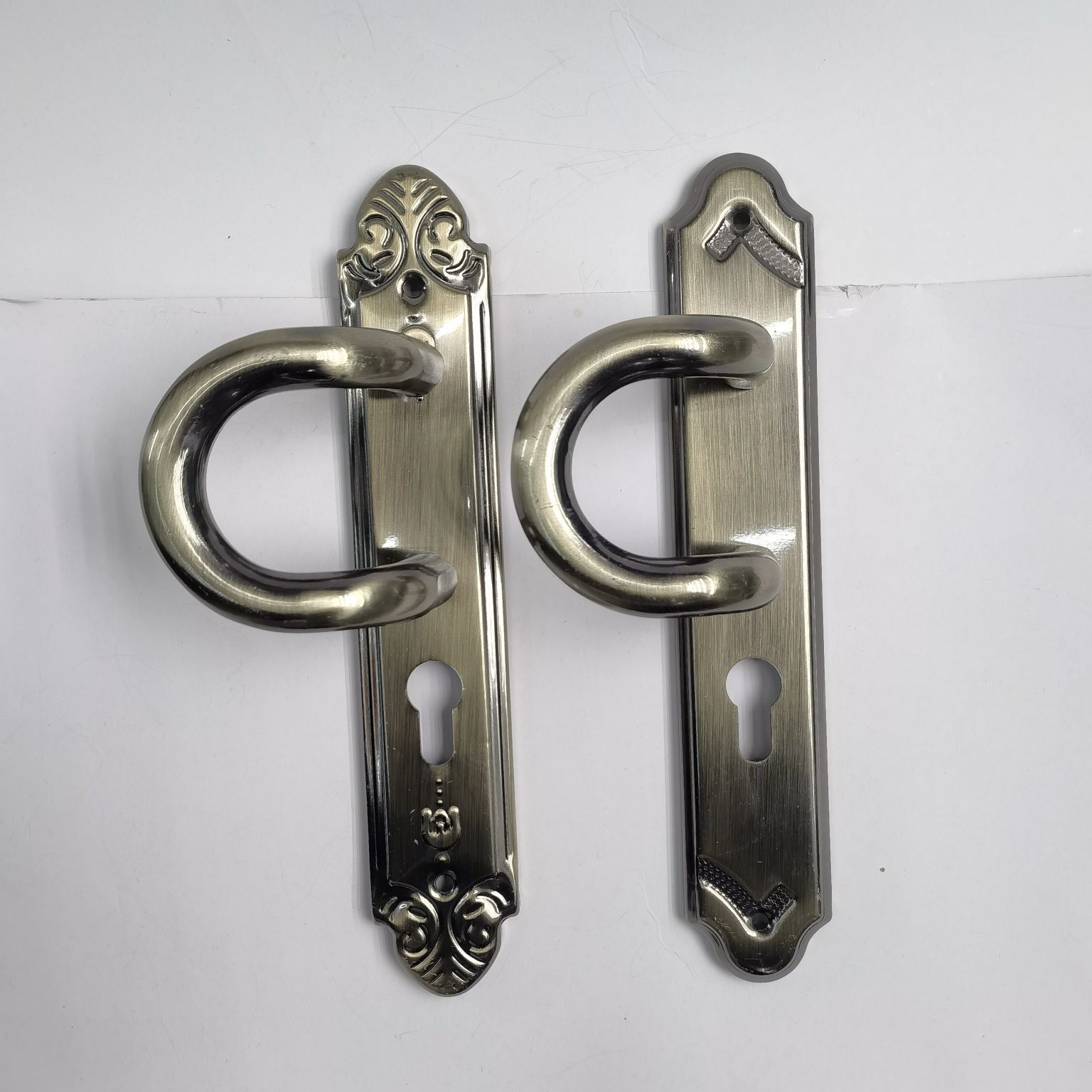 European door lock universal high-grade quiet household lock door lock indoor bedroom solid wood door amber door lock handle details Picture