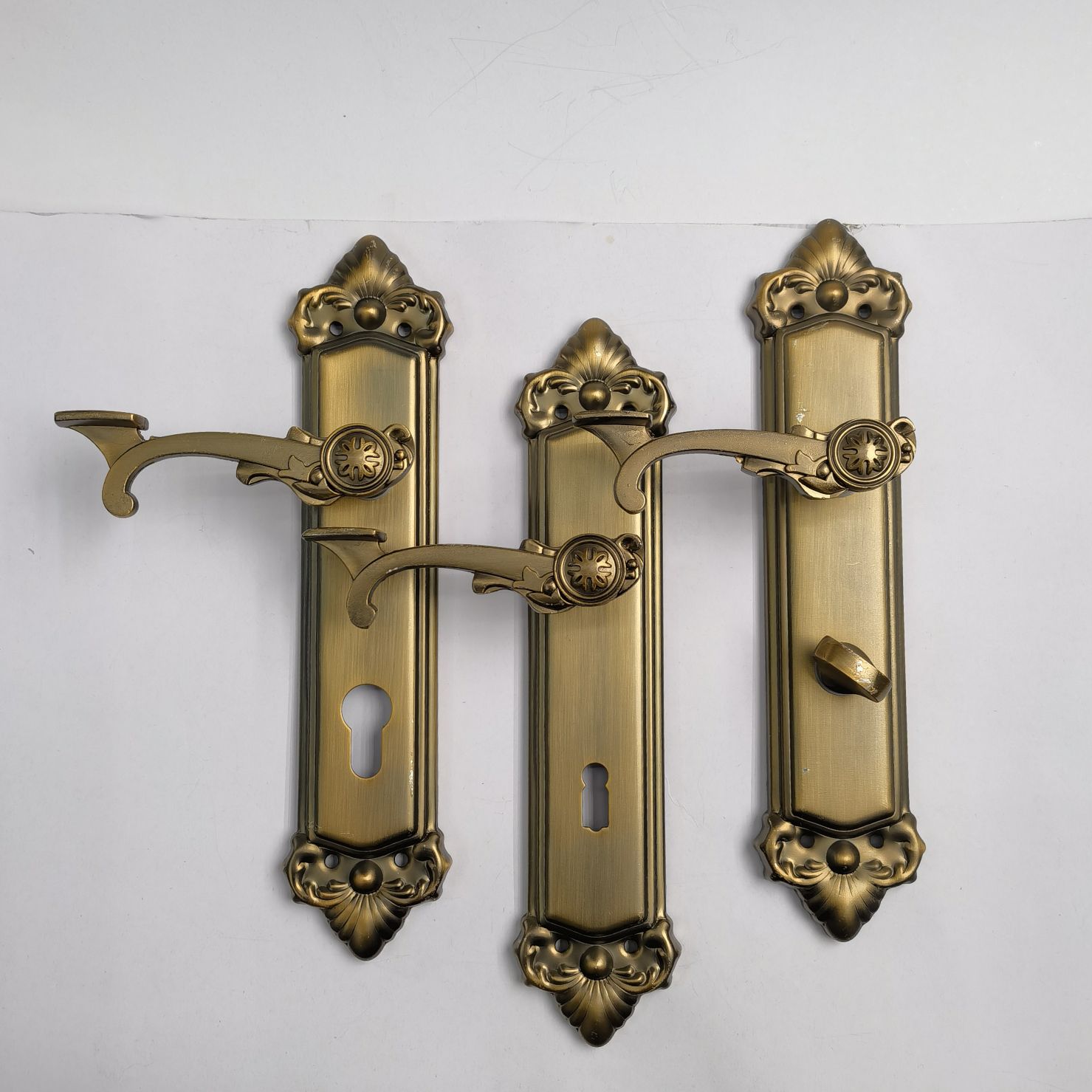 European door lock universal high-grade quiet household lock door lock indoor bedroom solid wood door amber door lock handle full figure