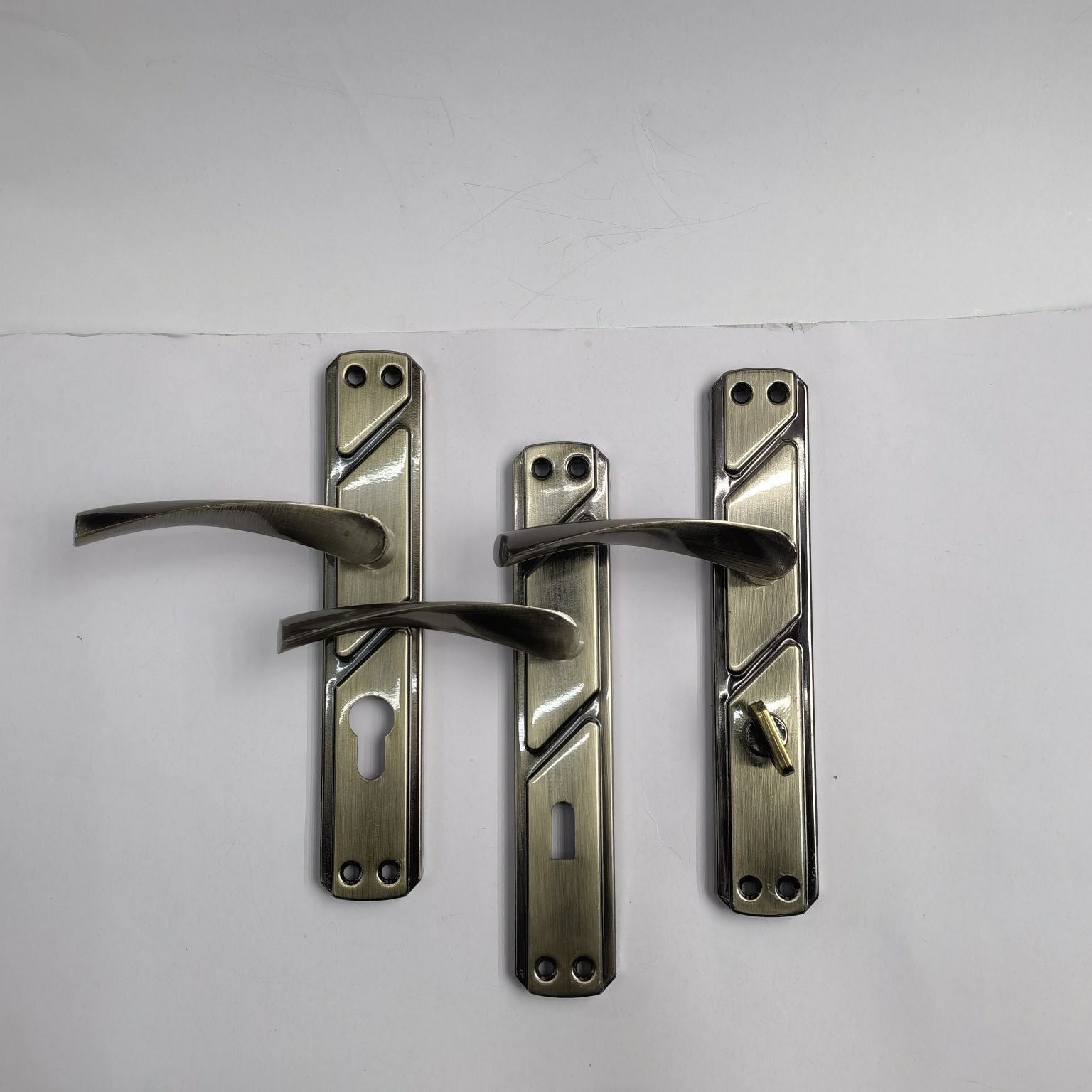 European door lock universal high-grade quiet household lock door lock indoor bedroom solid wood door amber door lock handle Specification drawing