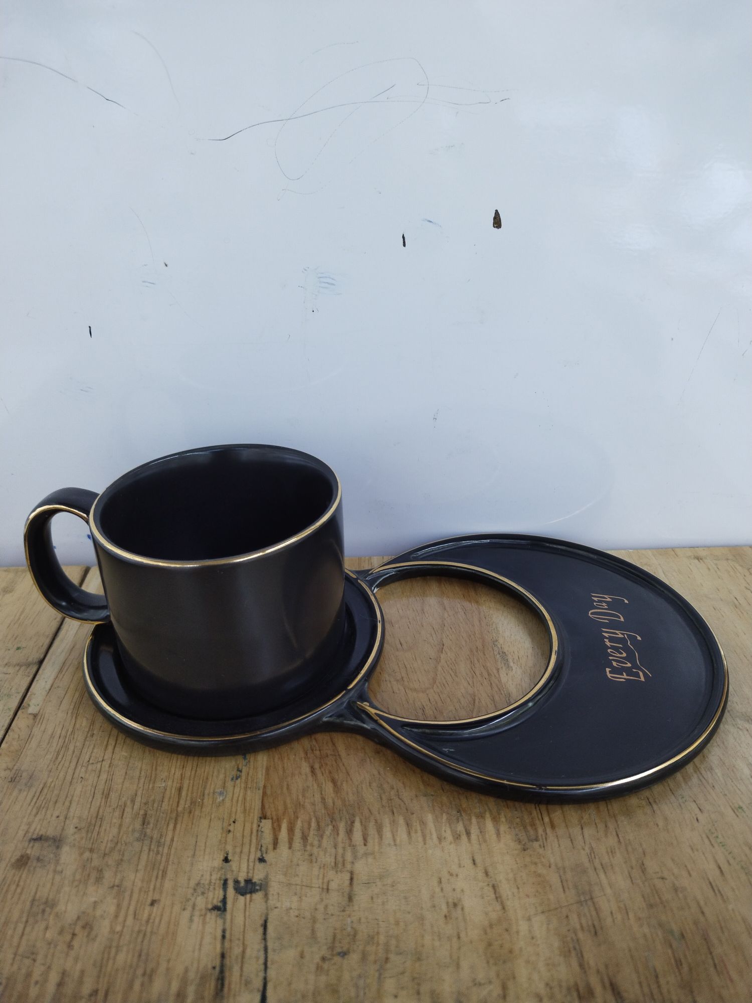 Rose Ceramic Coffee Ceramic Cup Plate Luxury Afternoon Tea Moon Shaped Cup Plate New 0089 details Picture
