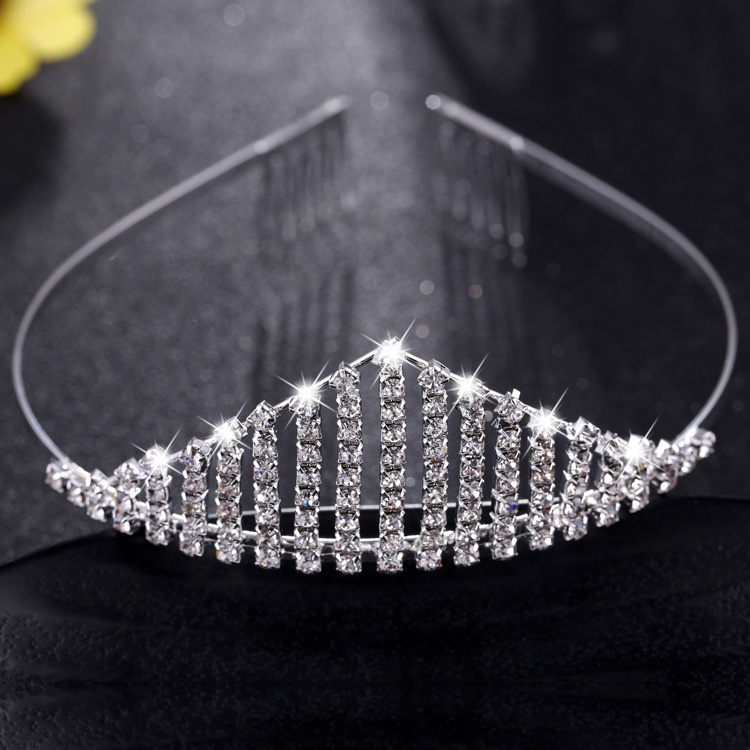 Bridal Large Tiara Wedding Accessories Fashion Pearl Tiara Tiara Accessories Women's Tiara Brilliant Beauty 045 Application Scenario
