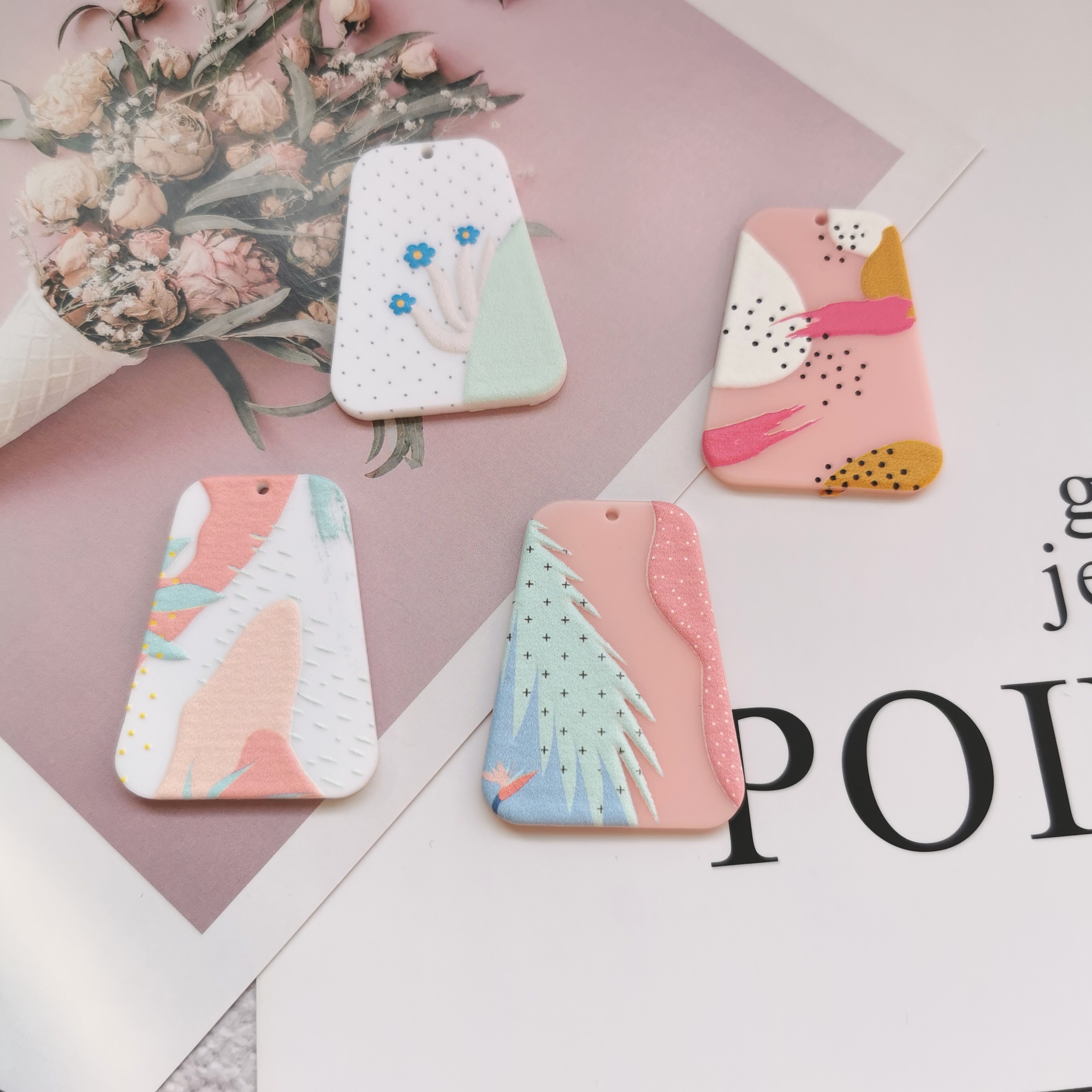 Europe And The United States Foreign Trade Source Geometric Relief Printing Acrylic Pendant