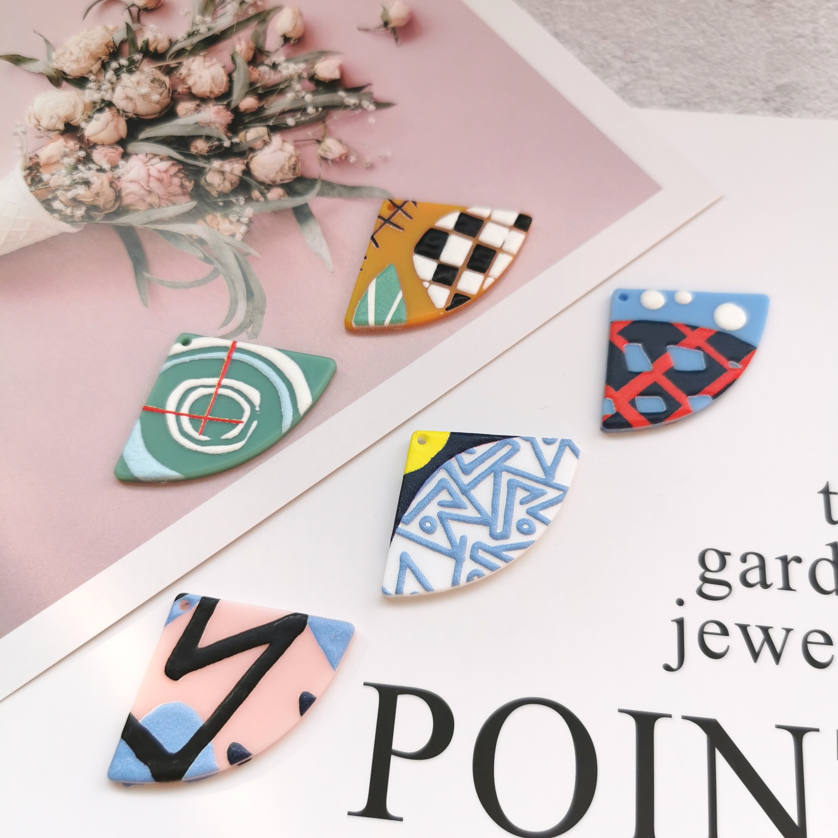 Ins Wind Fan-Shaped Geometric Color Contrast Relief Printing 3D Printing Acrylic Earrings Pendant Specification drawing