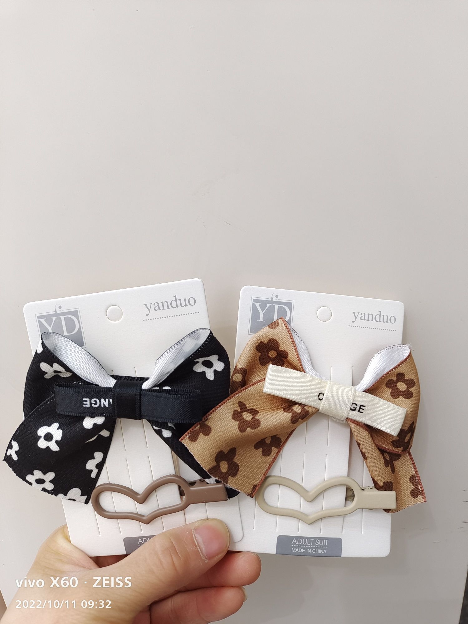 Floral Bow Set Handmade Fabric English Floral Hollow Heart Duck Clip Set