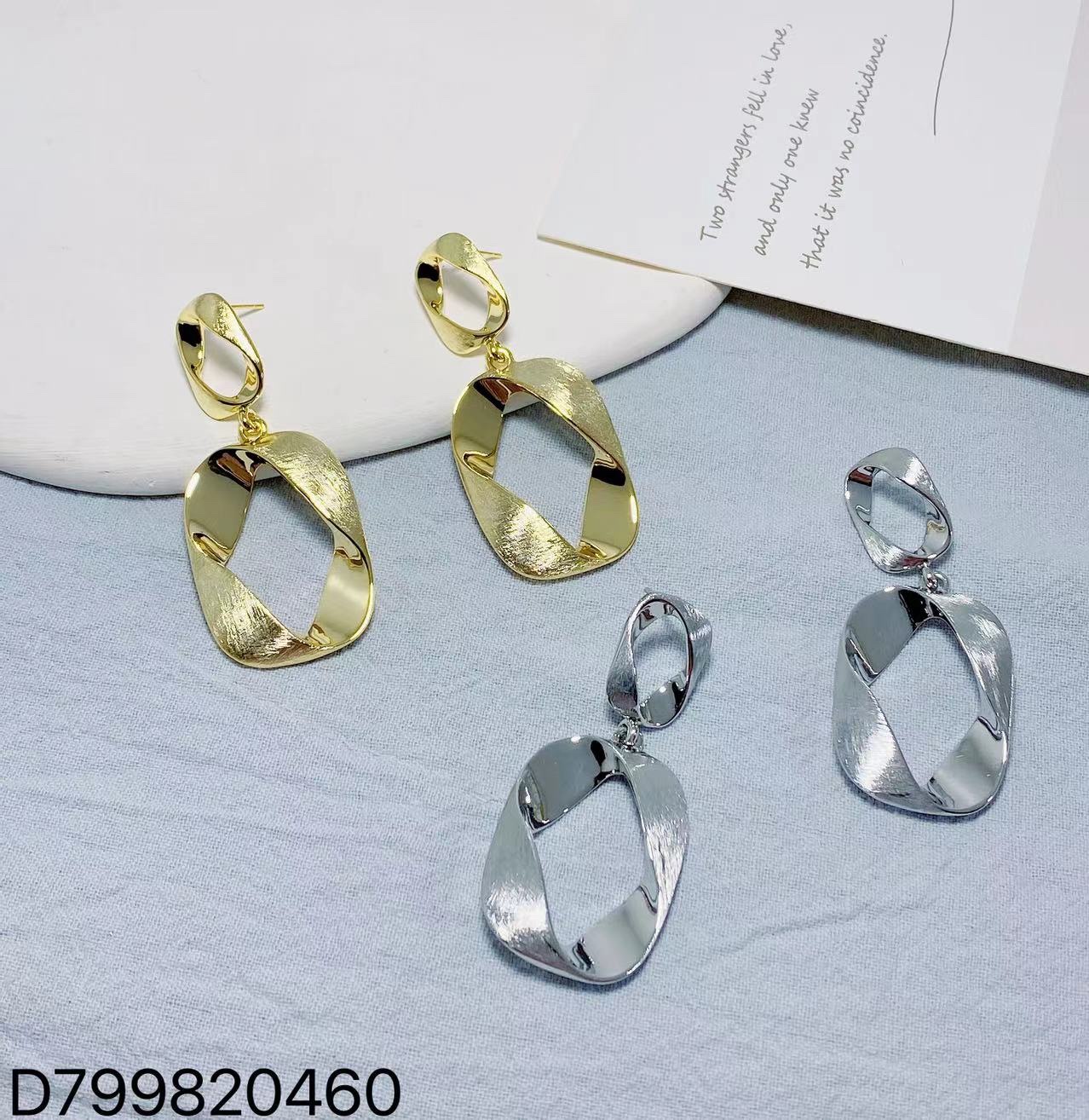 Metal earrings allergy-proof silver pin color Ni jewelry model 086