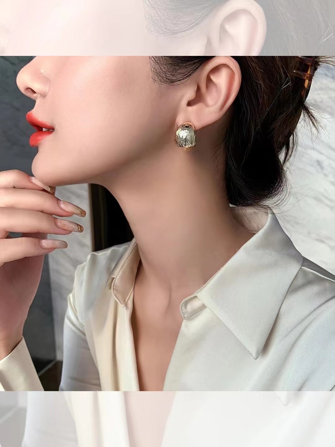 Gold Fashion Earrings Female Niche Design Sense Of High-Grade Cold Light Luxury Earrings 2022 New Trend details Picture