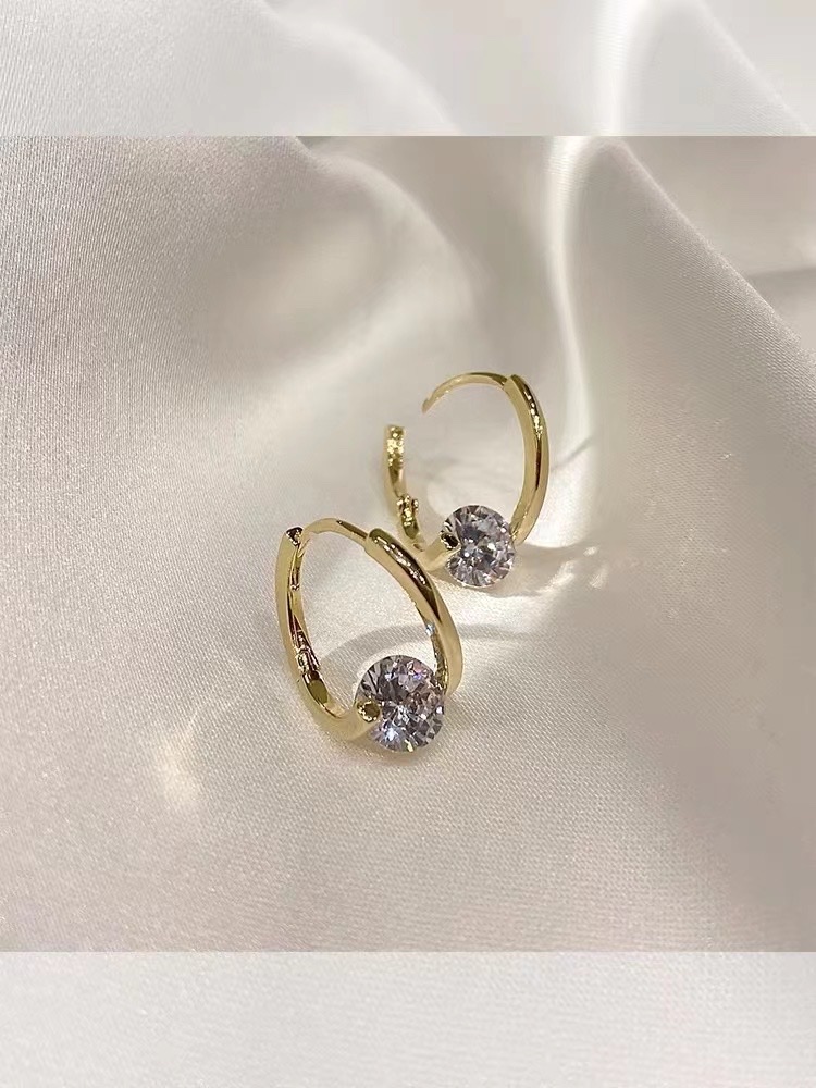 Metal Cold Wind Zircon Ear Buckle Fashion Simple Personality Temperament All Match Design Sense Elegant Earrings