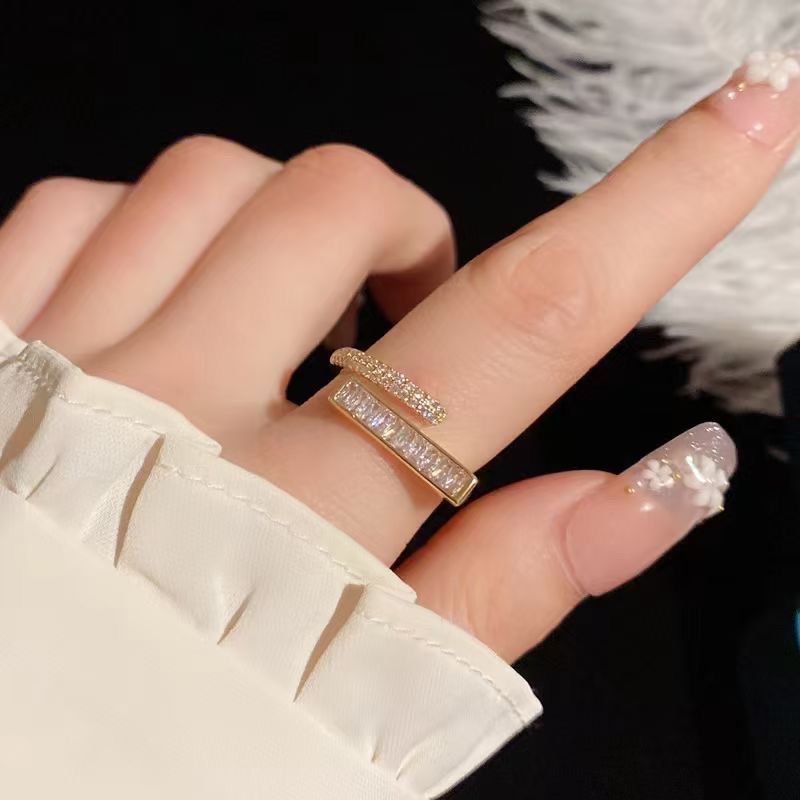 Copper zircon ring