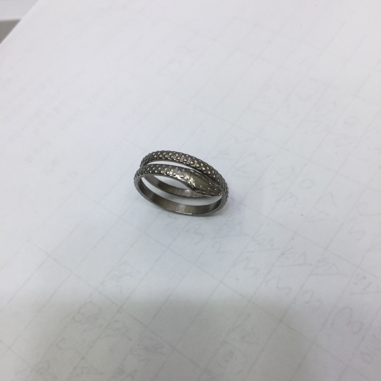 The use of stainless steel die casting mold manufacturing process is more complex process clean jewelry 3
