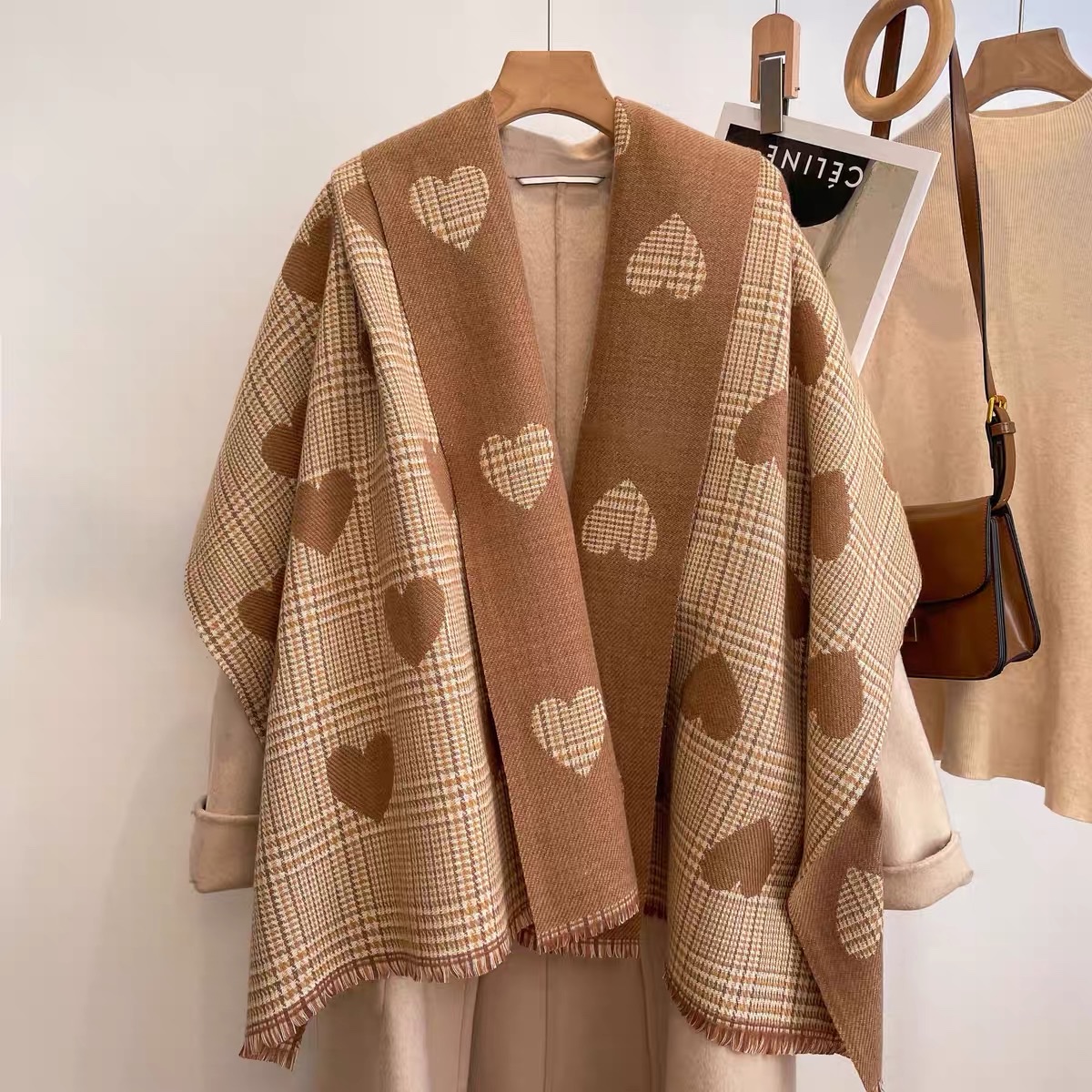 Scarf Women's Winter Fashion With A Thousand Bird Lattice Love Shawl With Thick Warm High-Grade Imitation Cashmere Bib Foreign Trade Tail Single Fashion Casual Men And Women With The Same Cute Casual Winter Korean Version Of The New Warm And Comfortable Dual Use Application Scenario