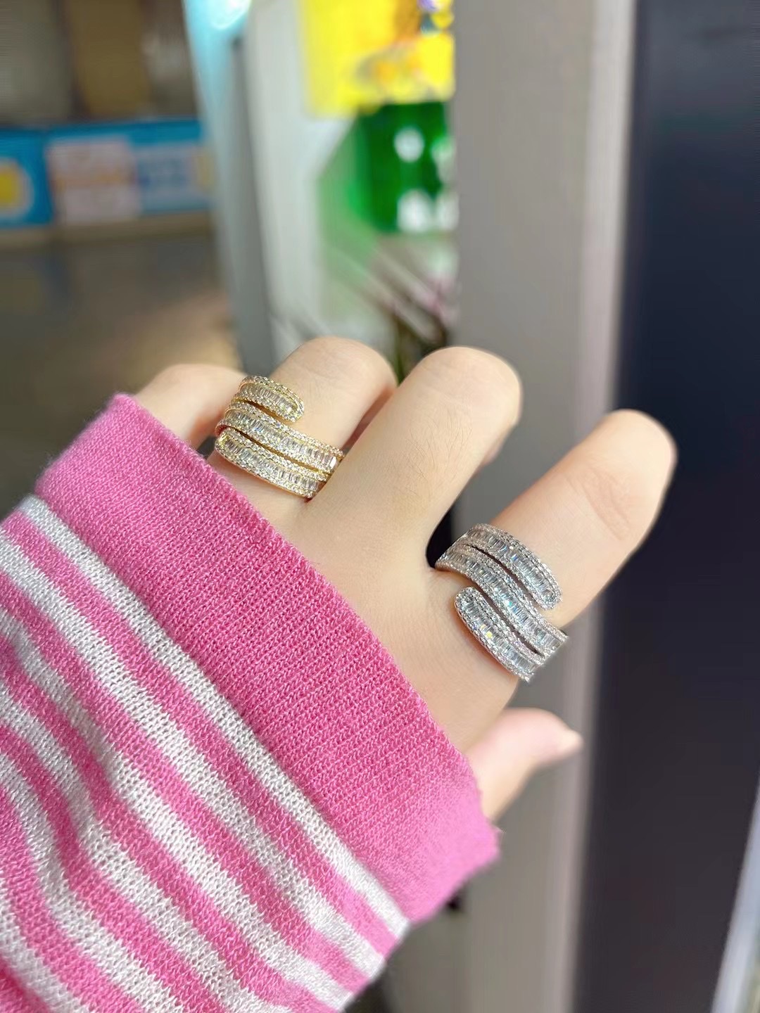 Fancy ring big