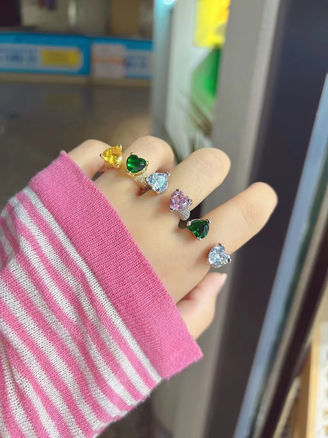 Heart ring color thumbnail