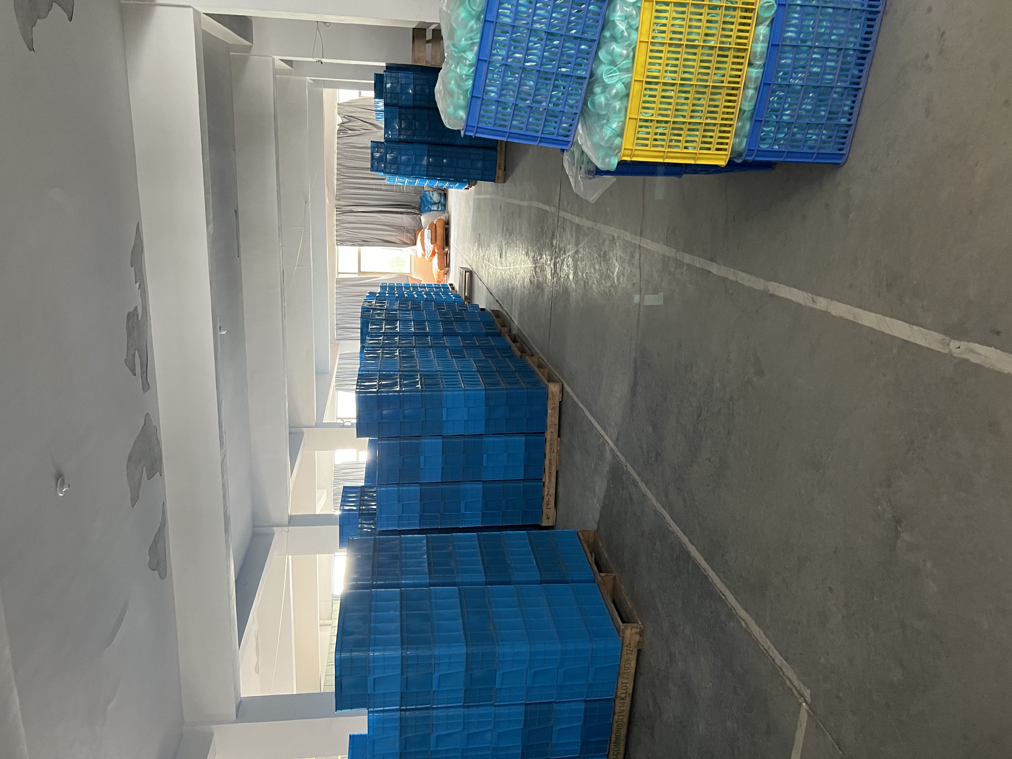 Jinhua Shengya Daily Necessities Co., Ltd. was established on May 11, 2007, with its registered address located in Pan Village Industrial Zone, Caozhai Town, Jindong District, Jinhua City, Zhejiang Province. It now has over 3,000 square meters of standard factory buildings and 15 employees. Our company mainly deals in injection-molded daily plastic products, glass products, daily and medical products