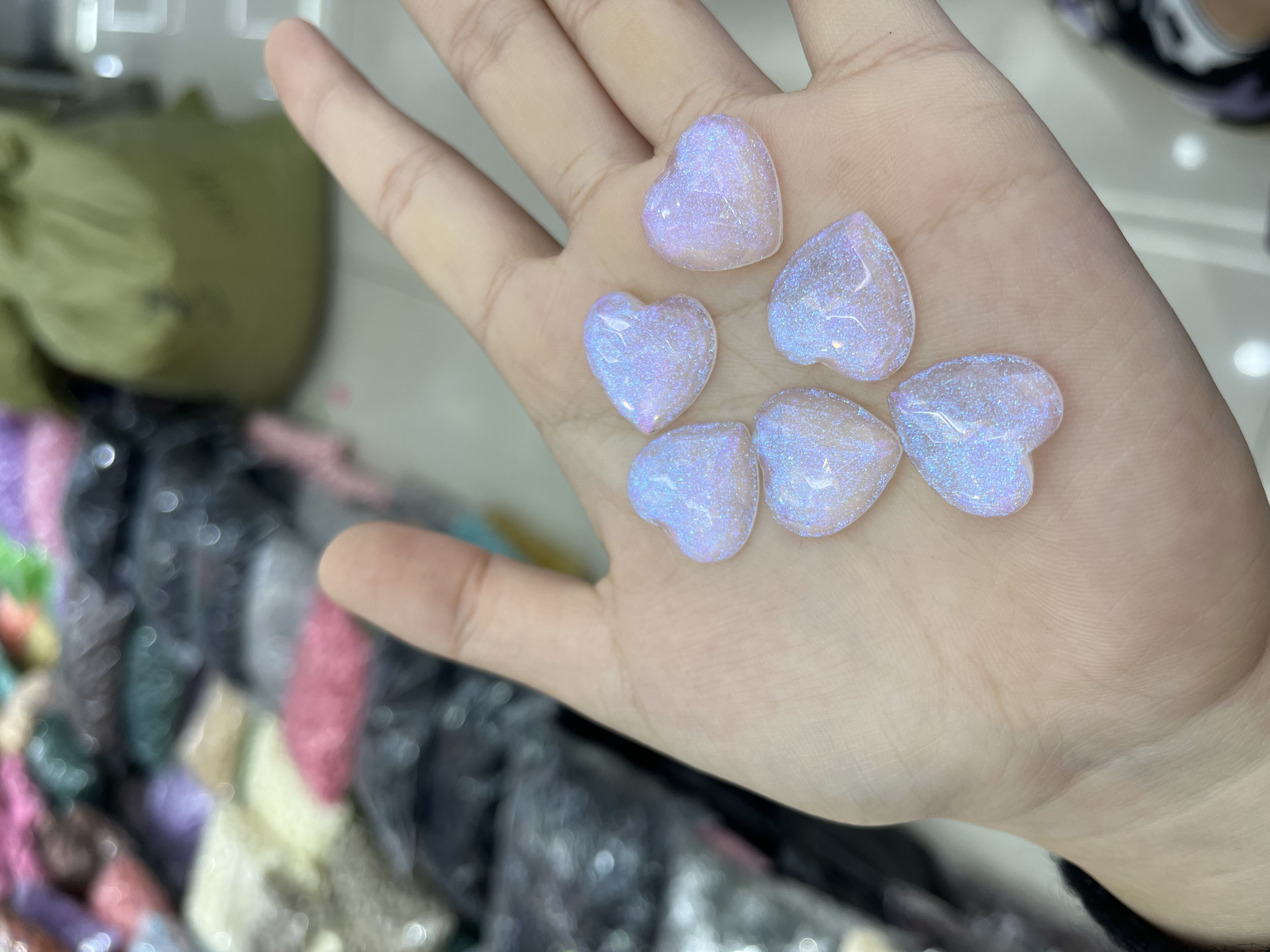 Super Fairy Fine Flash Resin Small Love Heart