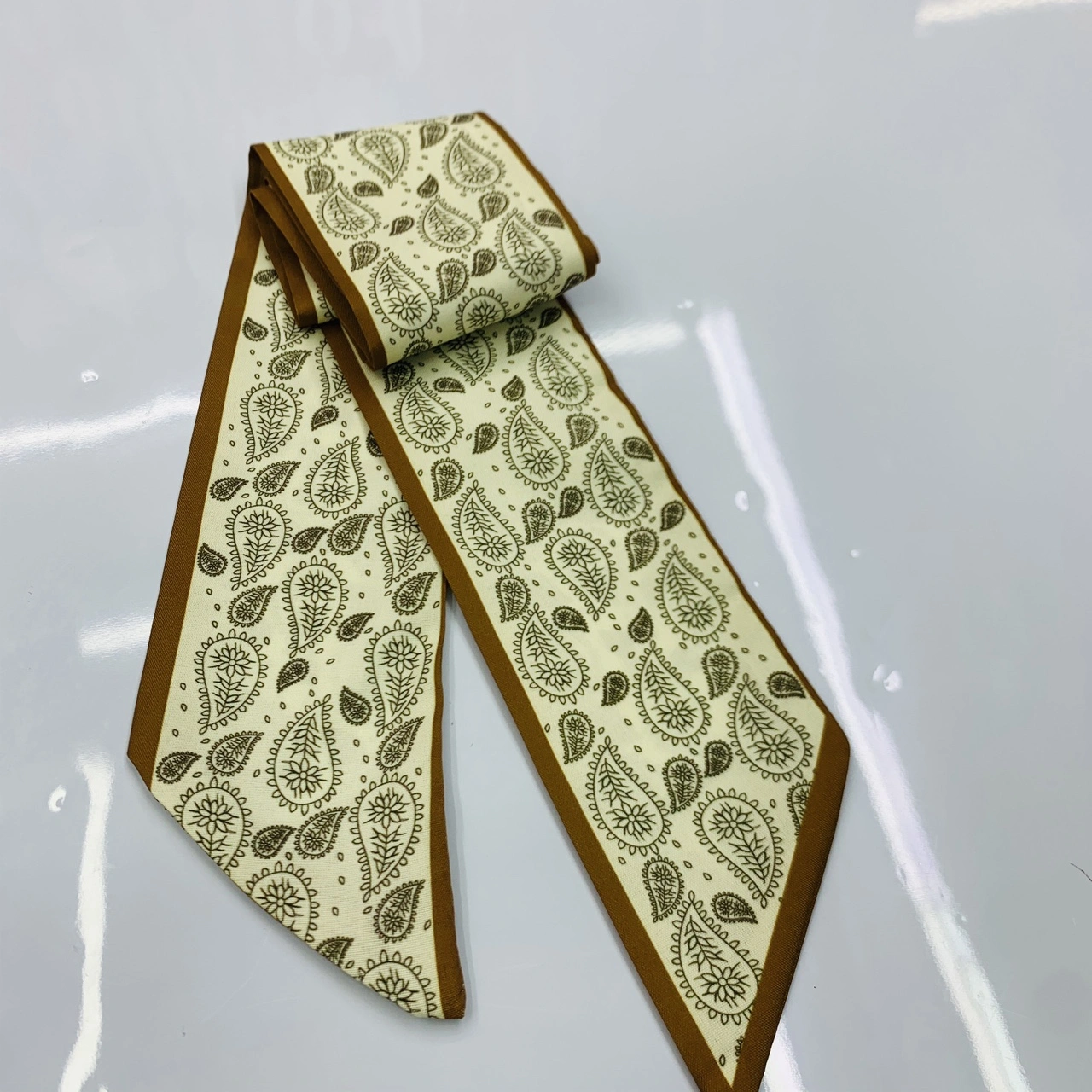 Yuhan accessories Silk scarf Hair band Women tie hair headpiece Vintage French love Headscarf Headstring Headpiece 05 Item Picture
