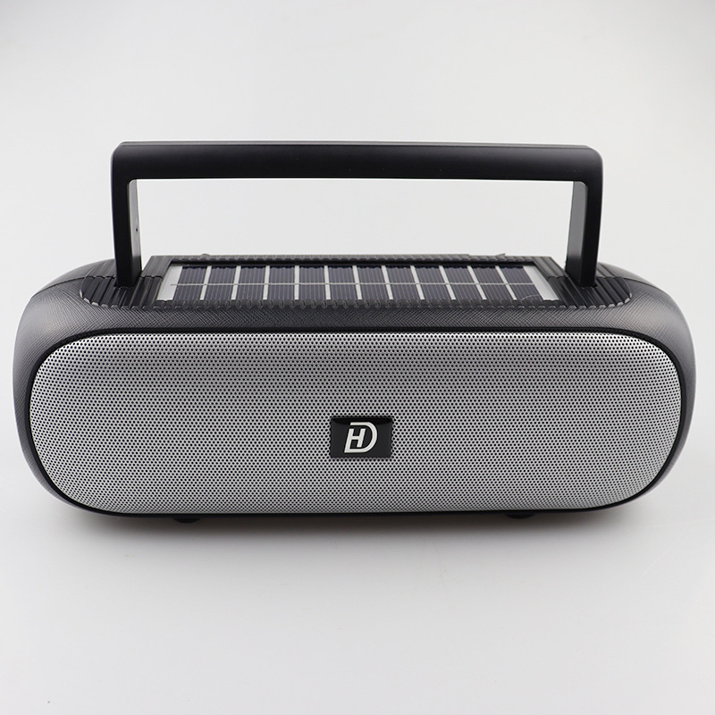 The New Model Has A Beat Solar Radio Bluetooth Speaker Light Outdoor Flashlight Wireless Bluetooth Speaker Application Scenario