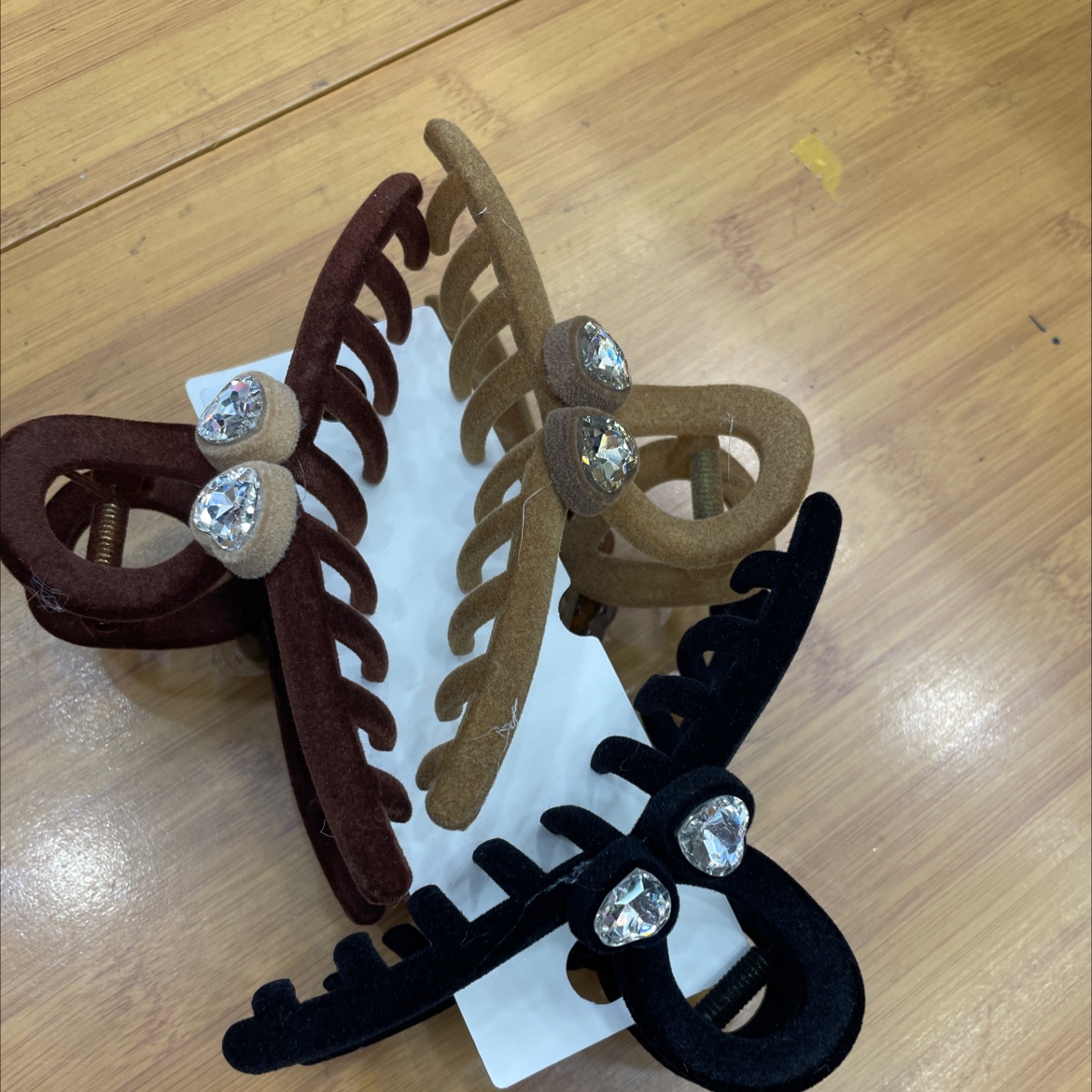 Hair Clips Are Popular In Autumn And Winter details Picture