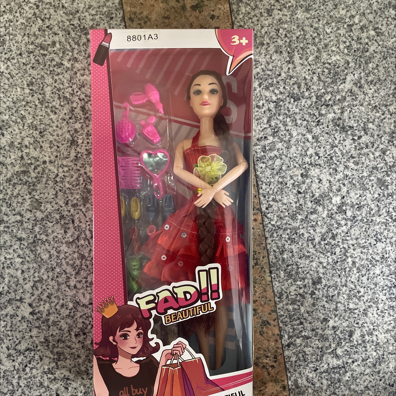 Welcome to purchase the new 2022-5A doll set with accessories. The dolls are solid and the hair is randomly selected. detail image 2