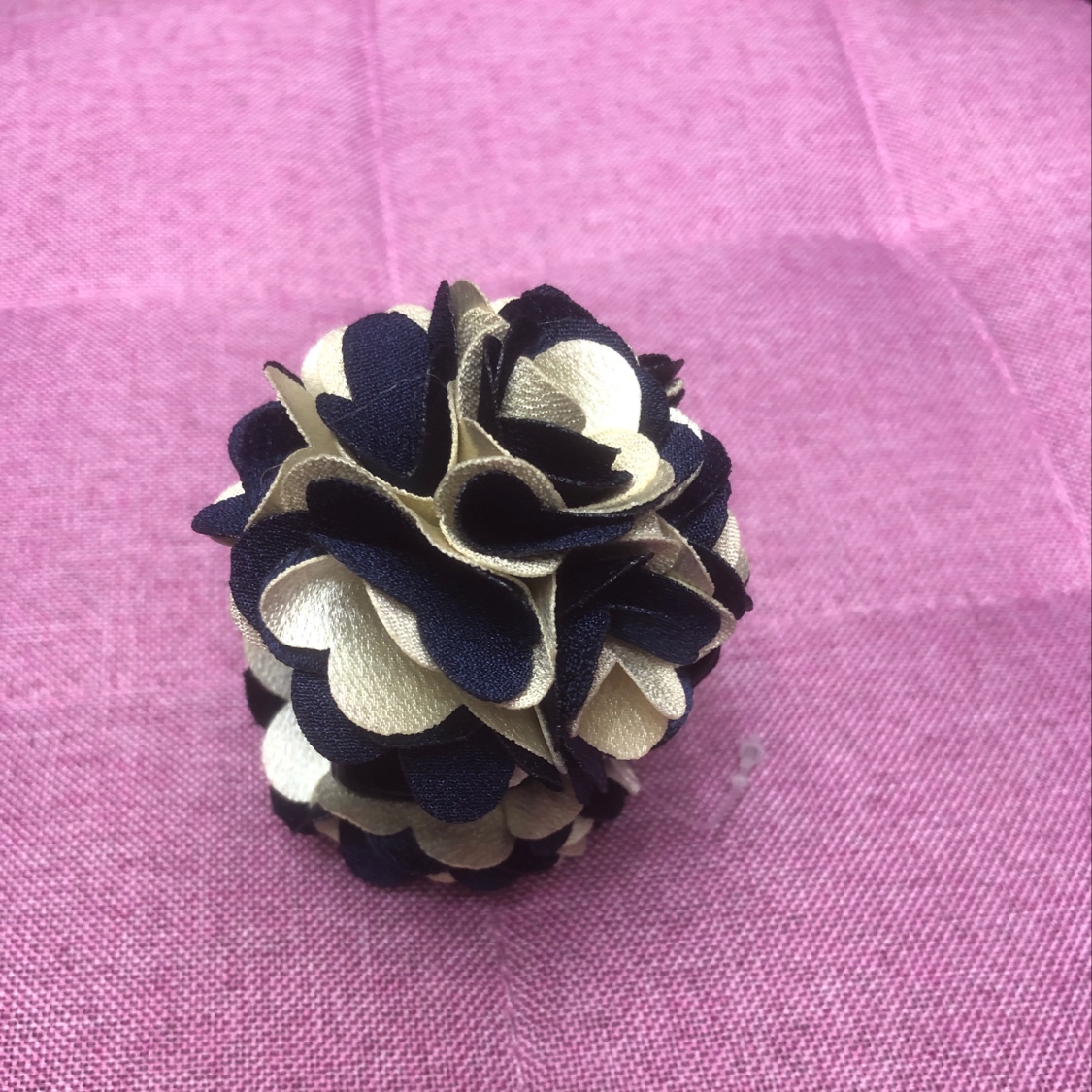 Xingyang Jewelry New Cloth Two-Color Flower Claw Xy7639