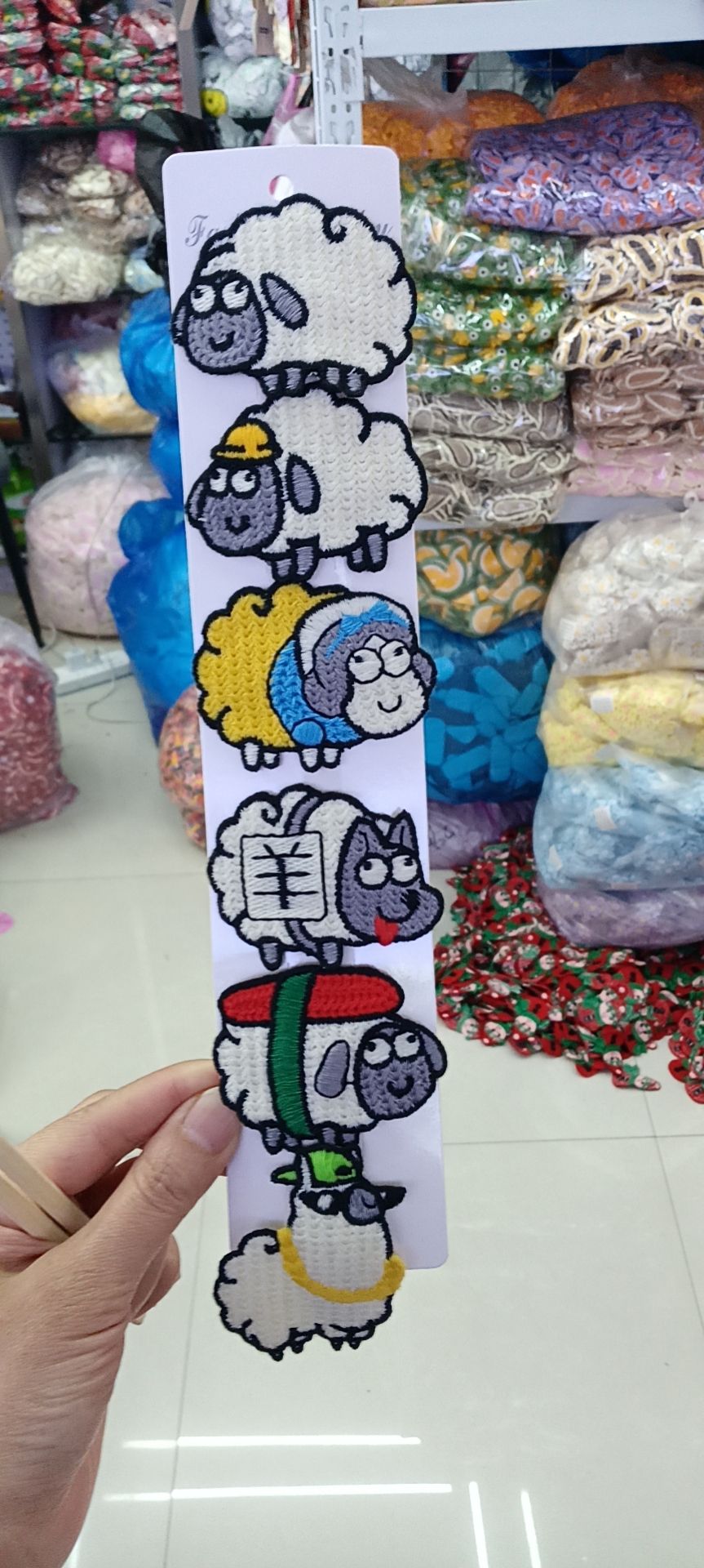 Cartoon Wool Accessories details Picture