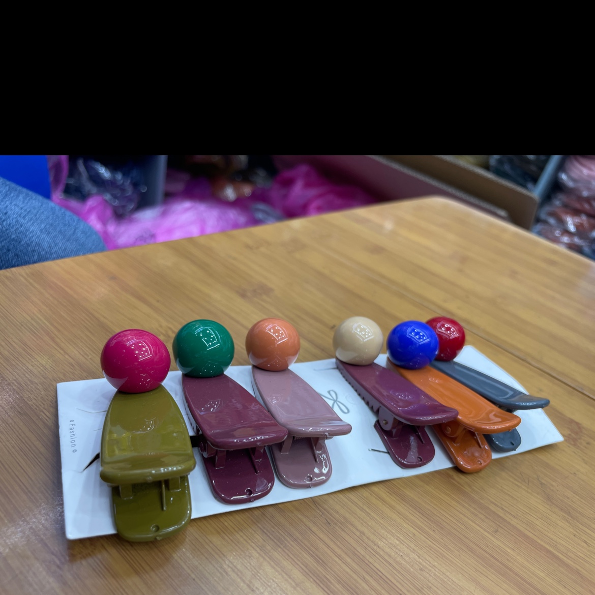 Beanie Hairpins With Pop Accessories On The Side Specification drawing