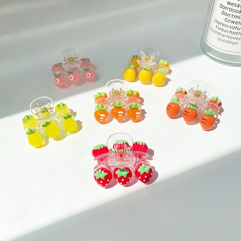 Hairpin Girls' Summer Children's Net Red Broken Hair Clip Small Claw Clip Shark Clip New Clip Headwear Korean Hair Accessories Children's Claw Clip Cute Bear Claw Clip Girls' Net Red Hair Card Girl Headwear Small Claw Claw Broken Hair Fringe 198 Application Scenario