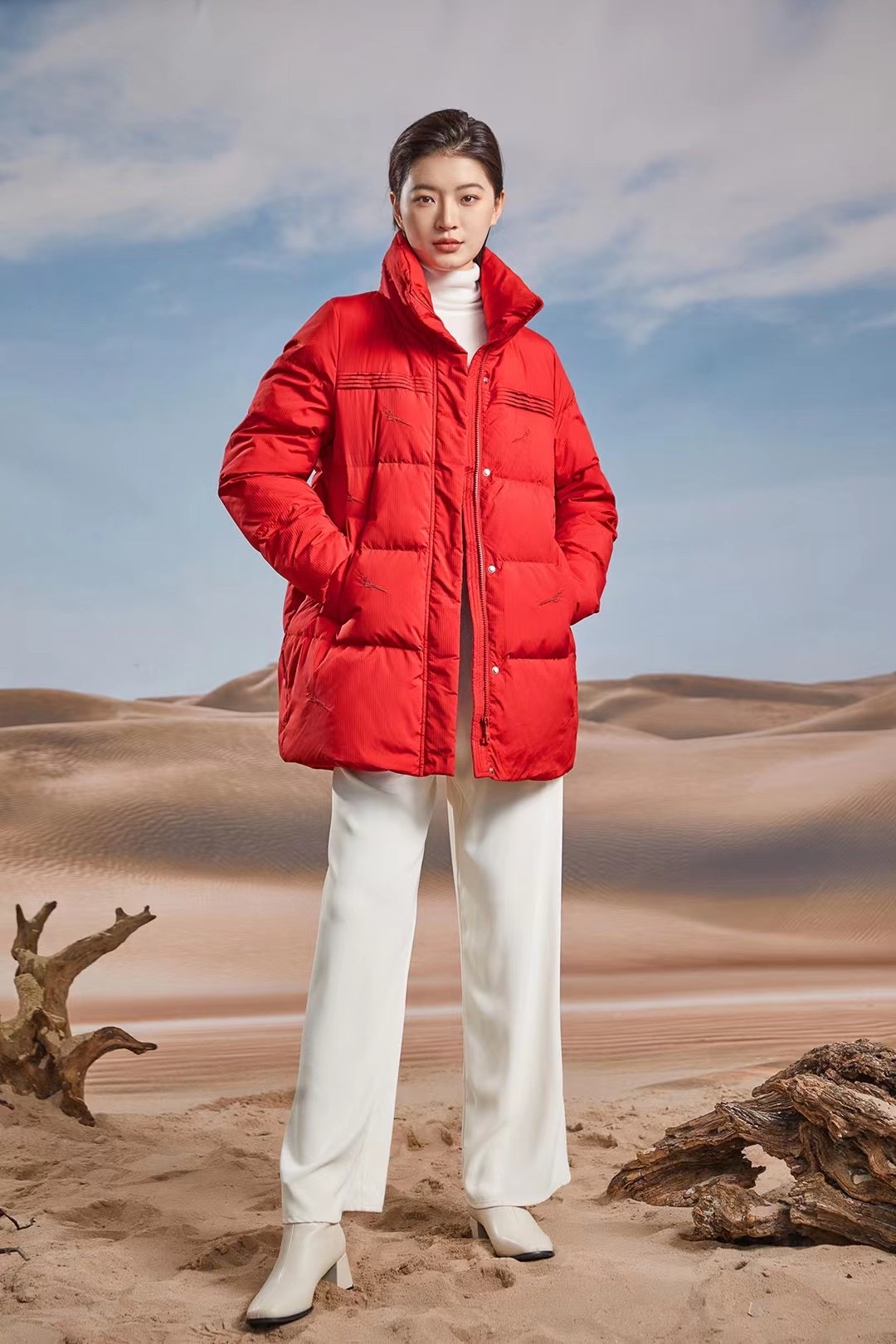 Lightweight down jacket women's short ultra light fashion light down jacket 933