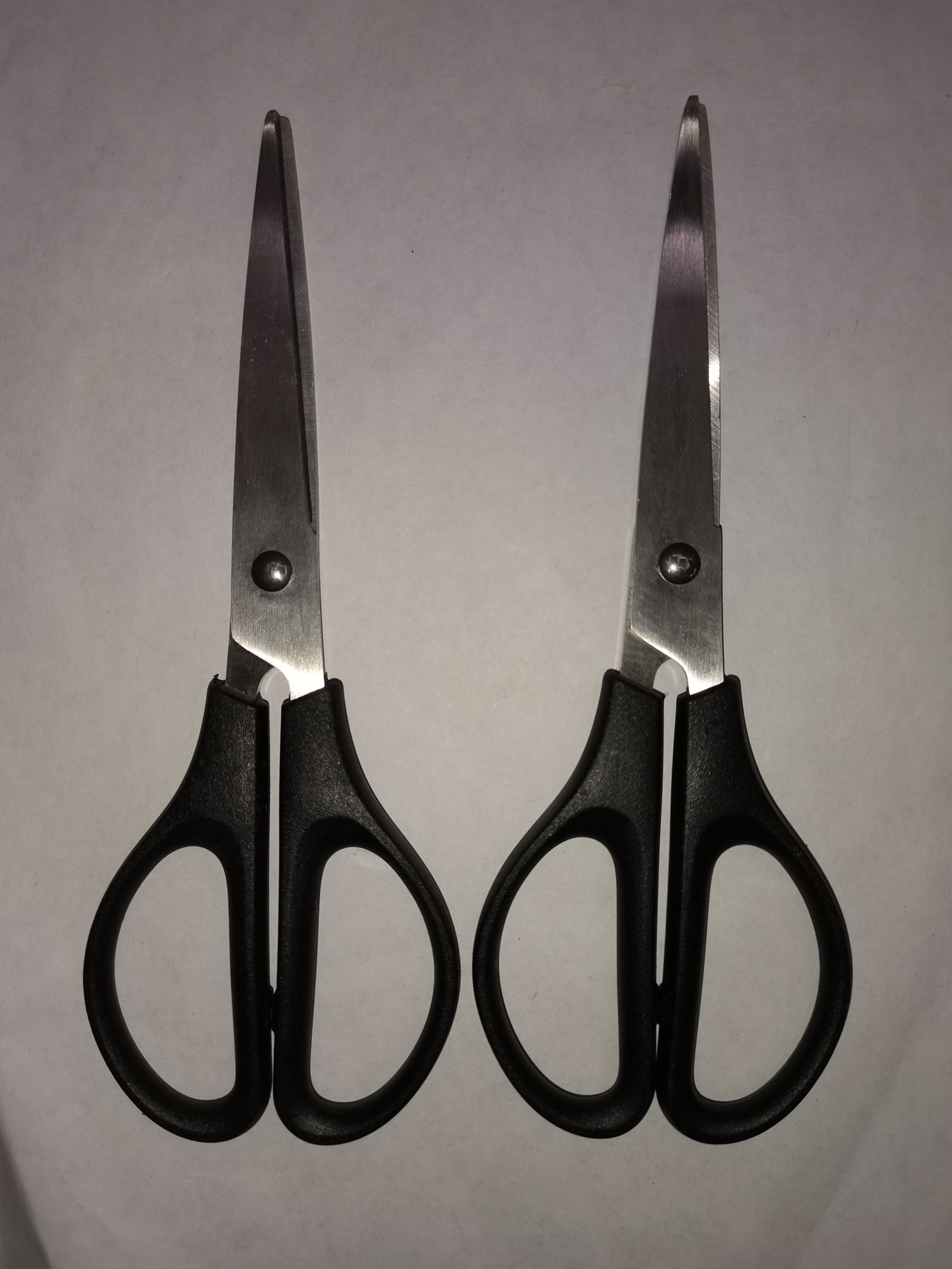 Scissors, scissors, hairdressing scissors, office scissors, office and educational scissors, knife scissors, stationery scissors, student scissors, hardware knives, knife scissors, paper-cutting scissors Application Scenario