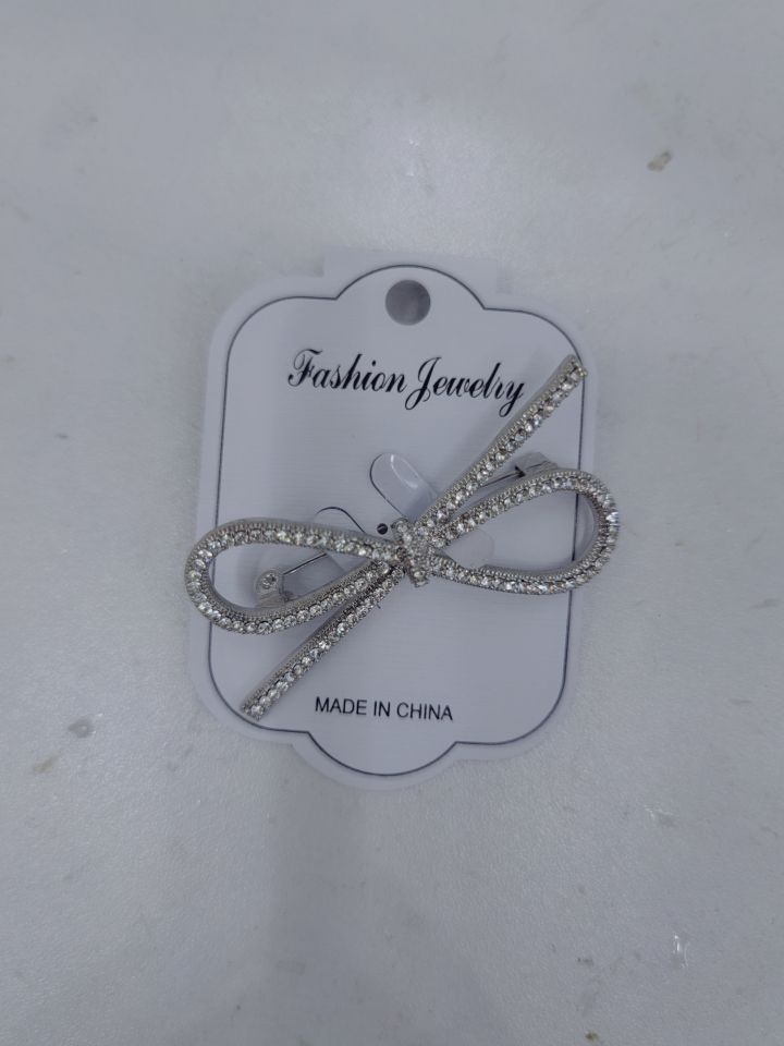 Brooch 52