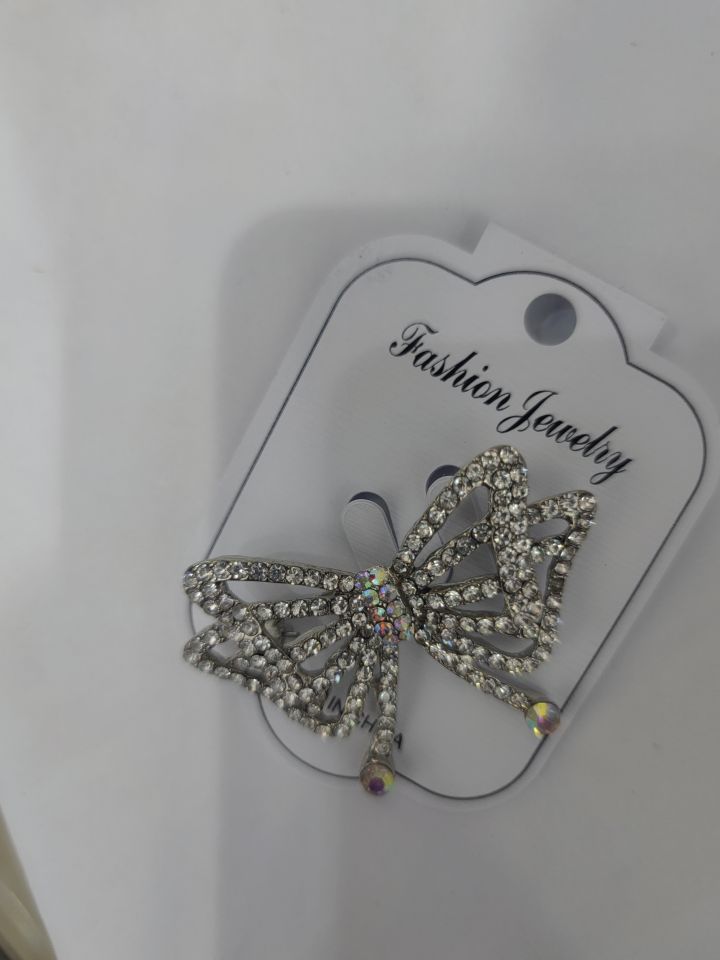 Brooch 31