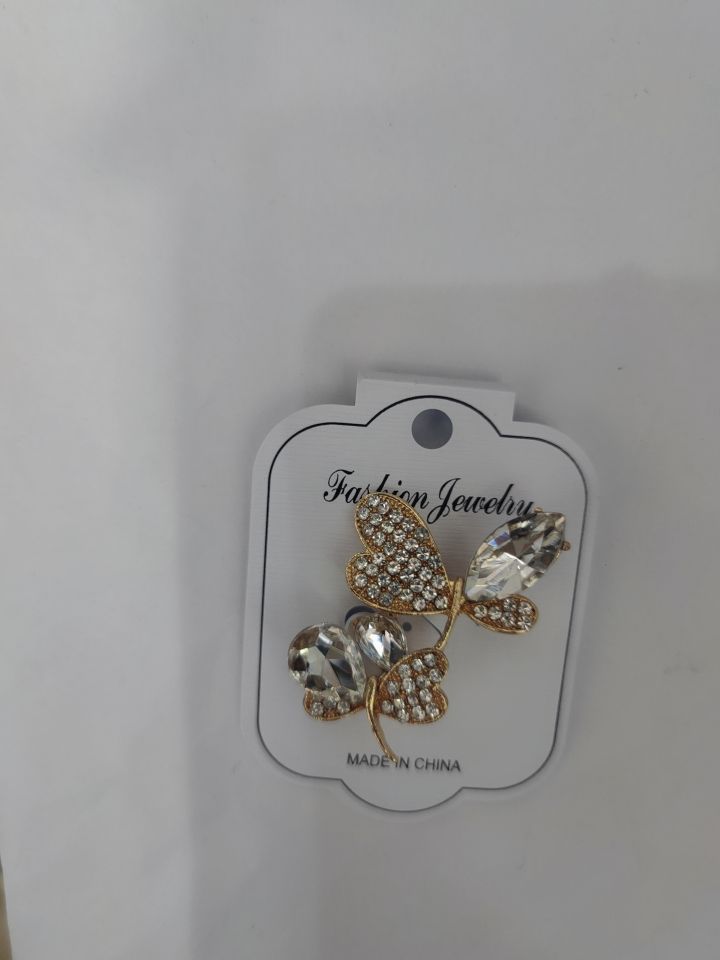 Brooch 42