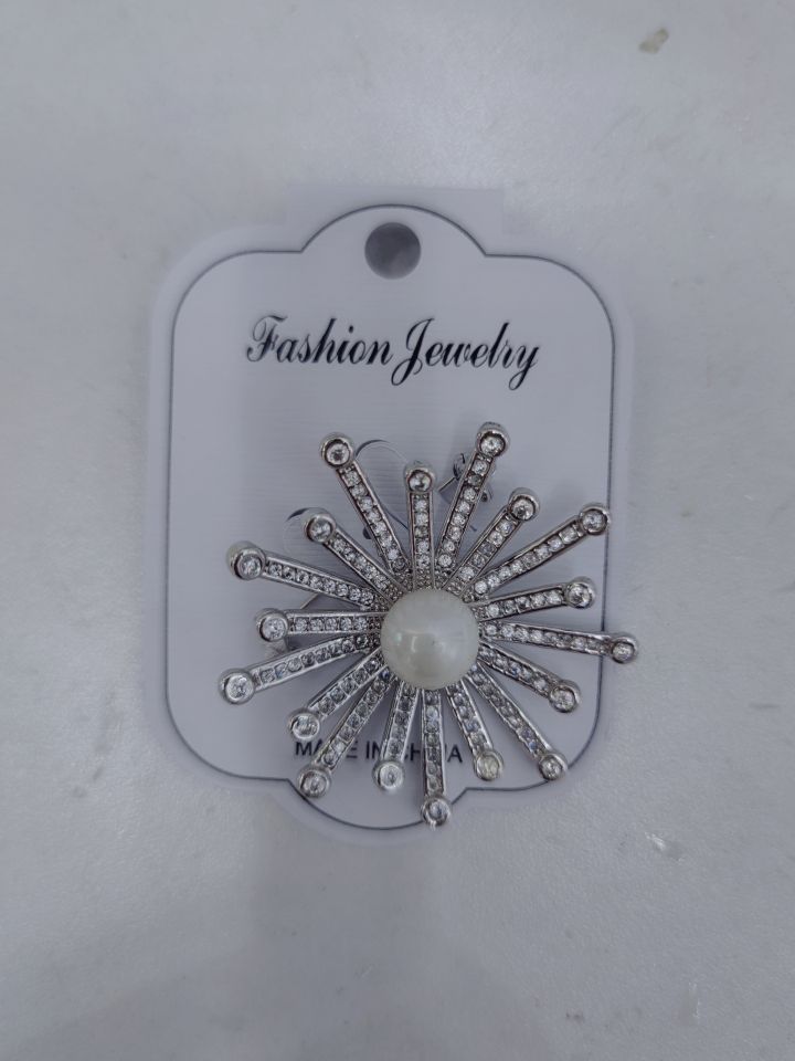 Brooch 53, Stylish, Popular Accessories, Can Be Customized In A Variety Of Colors.