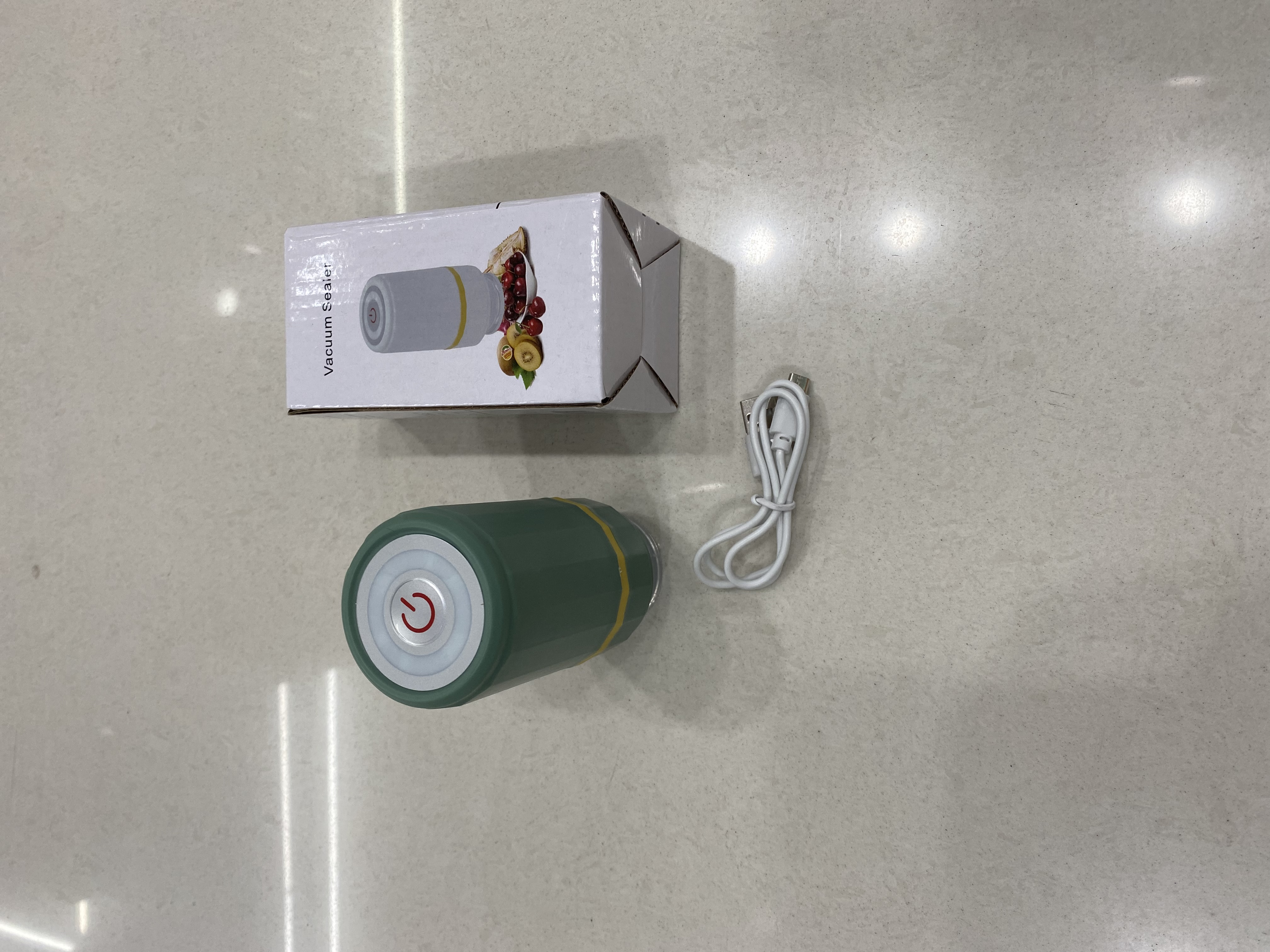 Small vacuum machine