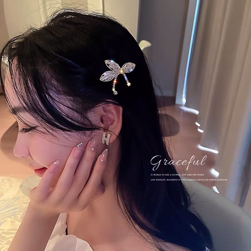 Alloy High-End Custom Brand Design Style Unique Charm Femininity Hairpin Application Scenario