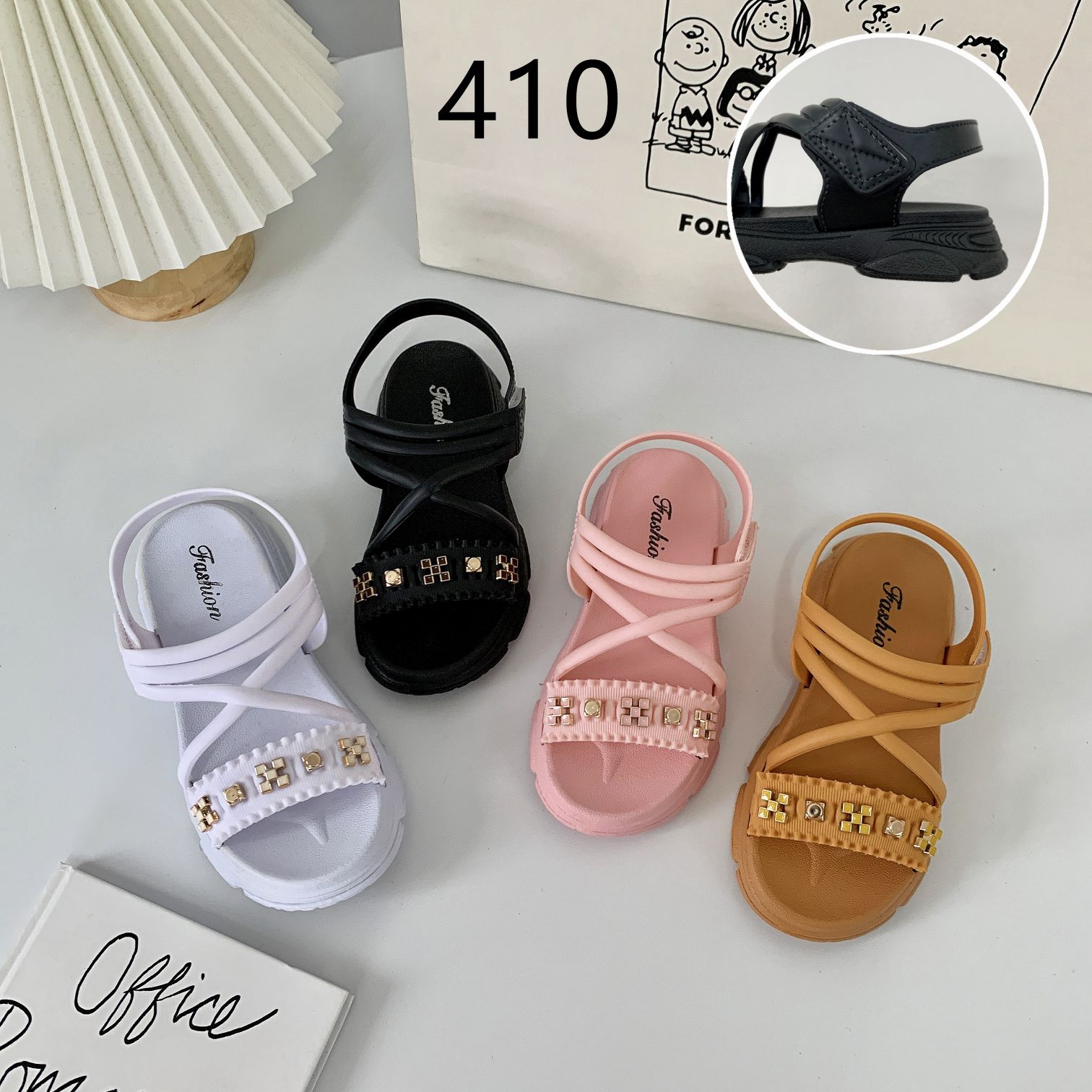 Girls' sandals New children's shoes for Summer 2022 Little Girls Soft-soled beach shoes Big Kids wet shoes