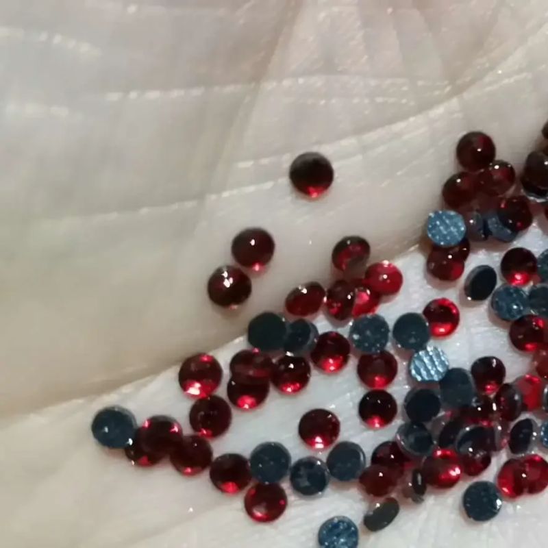 ss10红色烫钻辅料 高品质烫钻彩炫烫钻厂家直销