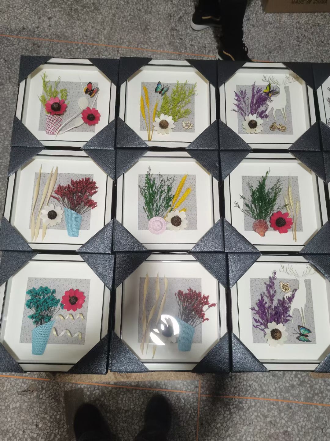 新中式装饰画 动漫主题挂画 工艺画 家饰金属仿真蝴蝶波奇 相框穆斯林 创意墙饰艺术品
