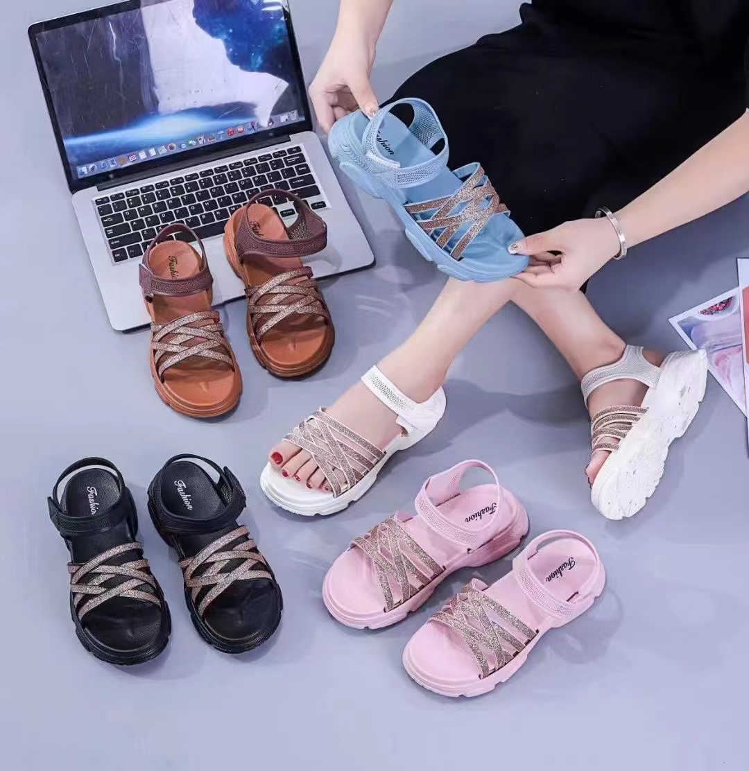 2022 new Korean casual ladies fashion wear sandals