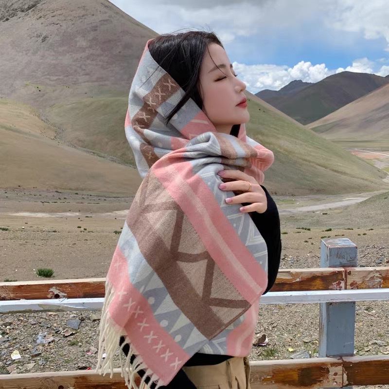 2022 New High-Grade National Style Scarf Women's Autumn And Winter Bib Small Shawl With Imitation Cashmere Jacquard Item Picture