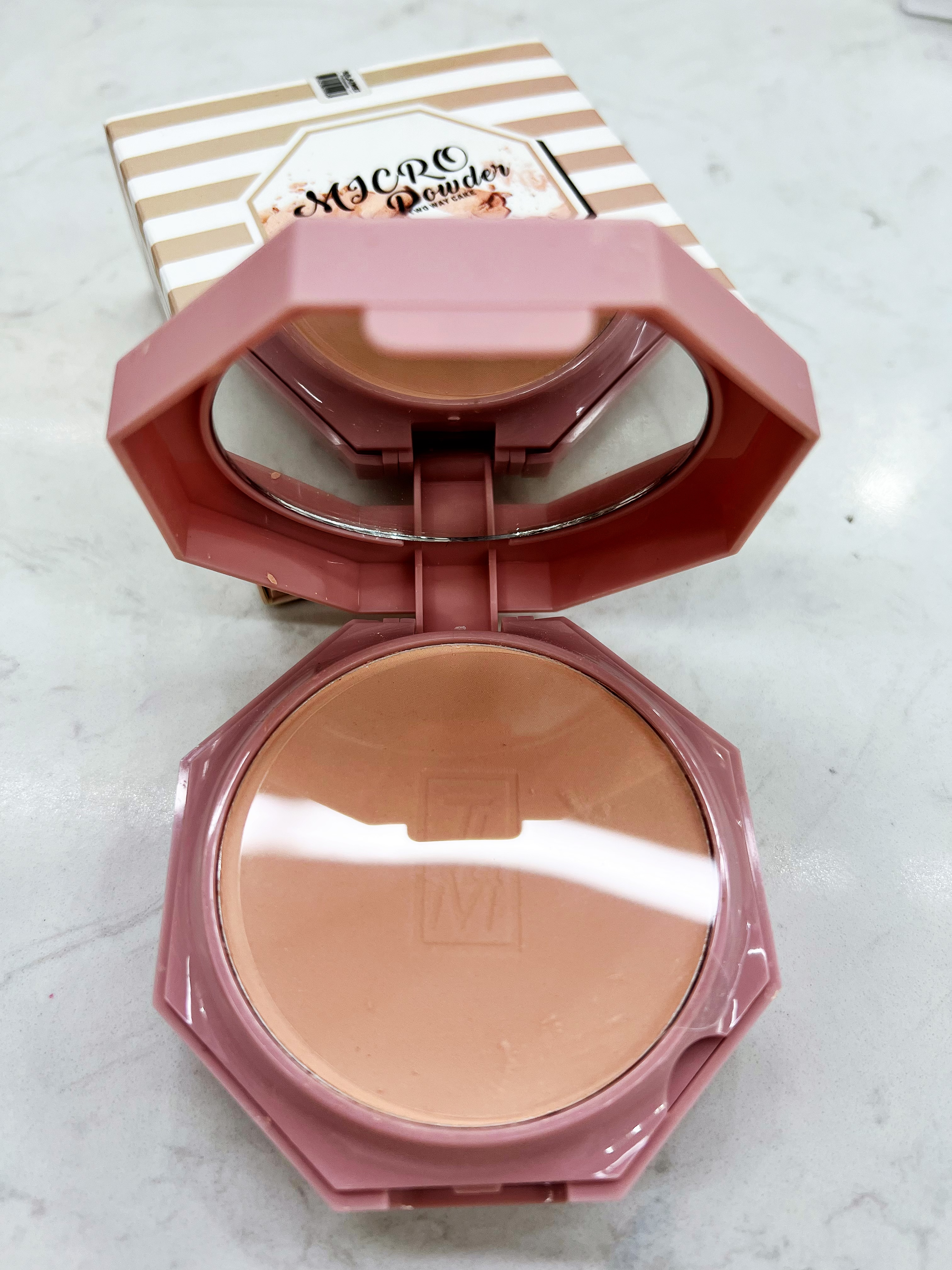 Compact Powder 111 details Picture