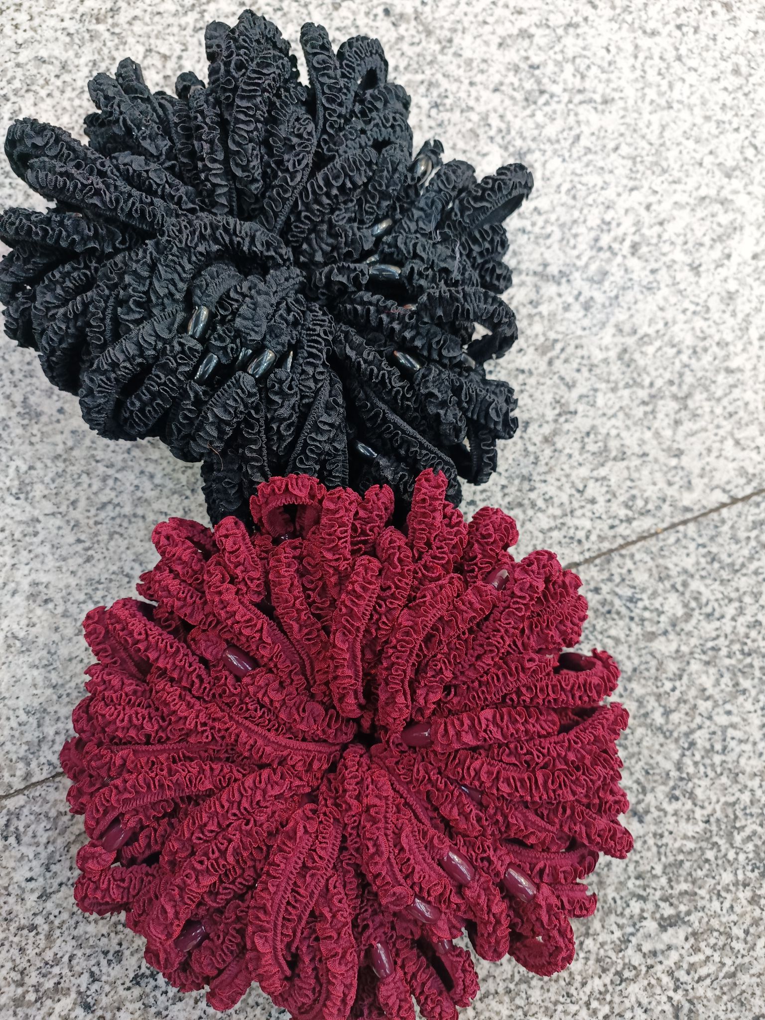 饰品头饰 发圈头绳 时尚女士发饰 美发装饰品 潮流头饰发圈精美设计细节图