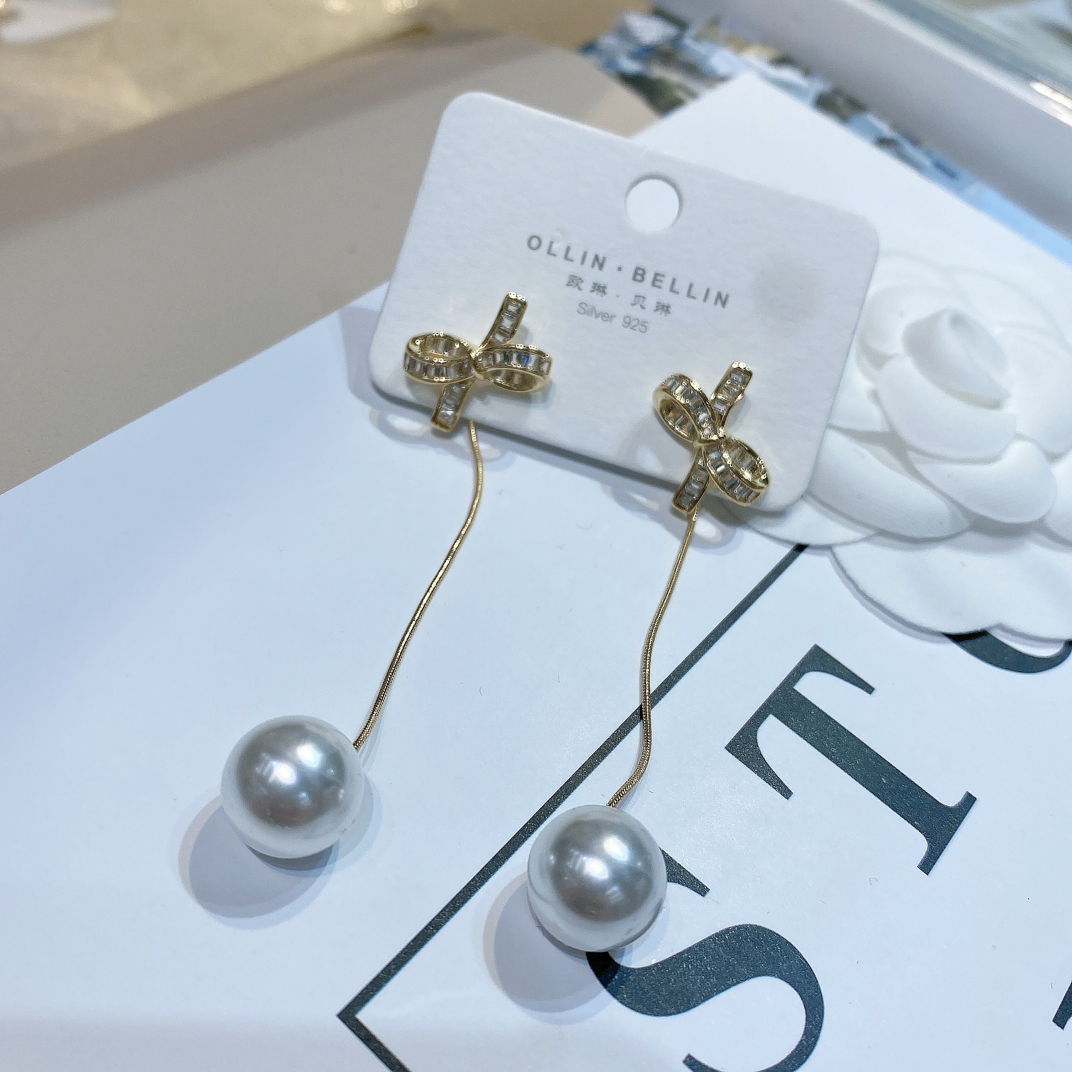 New South Korean Temperament Female Long Zircon Inlaid Flower Tassel Senior Sense Earrings Earrings Earrings Line Europe Application Scenario