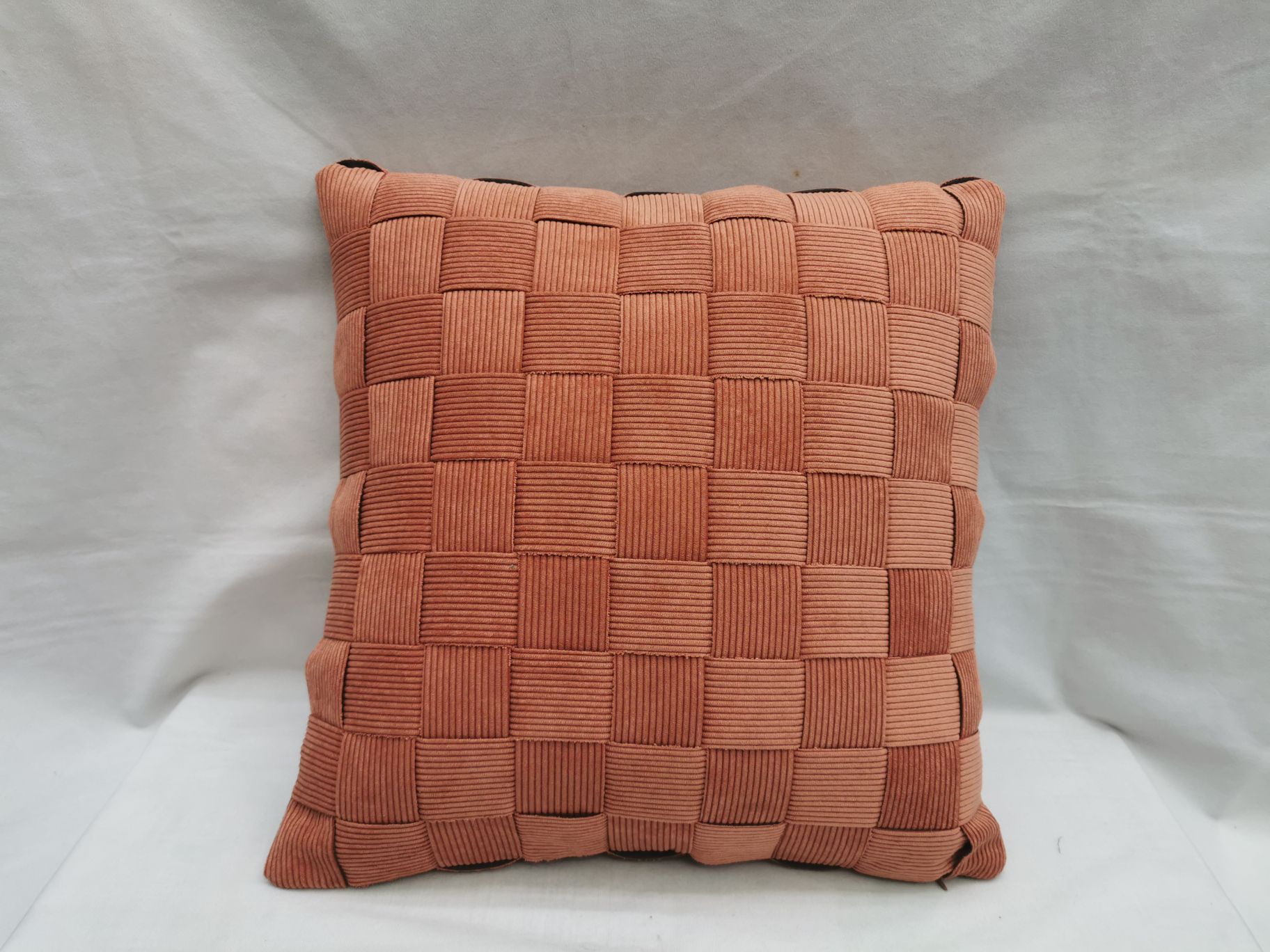 Craft Small Checkered Pillow Pillow Cover Cushion Cushion Cover Sofa Pillow Car Lumbar Support Item Picture