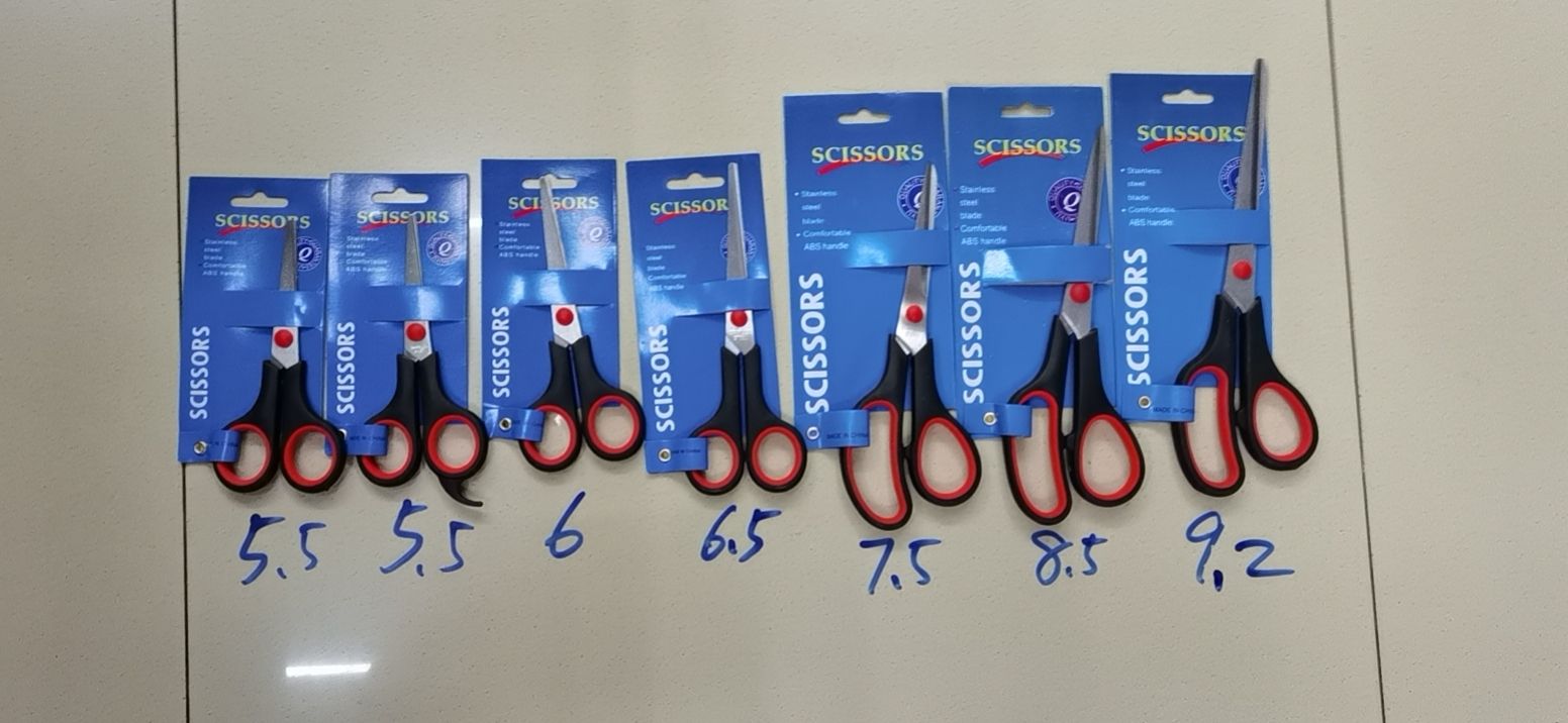 Department store hardware tools, knives, scissors, scissors, utility knives, office and educational scissors, student scissors, stationery scissors, black-handled red-circled scissors, knives, scissors Application Scenario