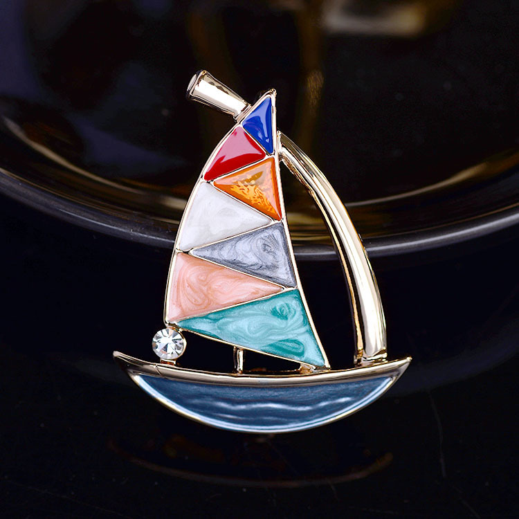 Elegant cute fashion small sailboat brooch enamel accessories Clothing pin clothing accessories